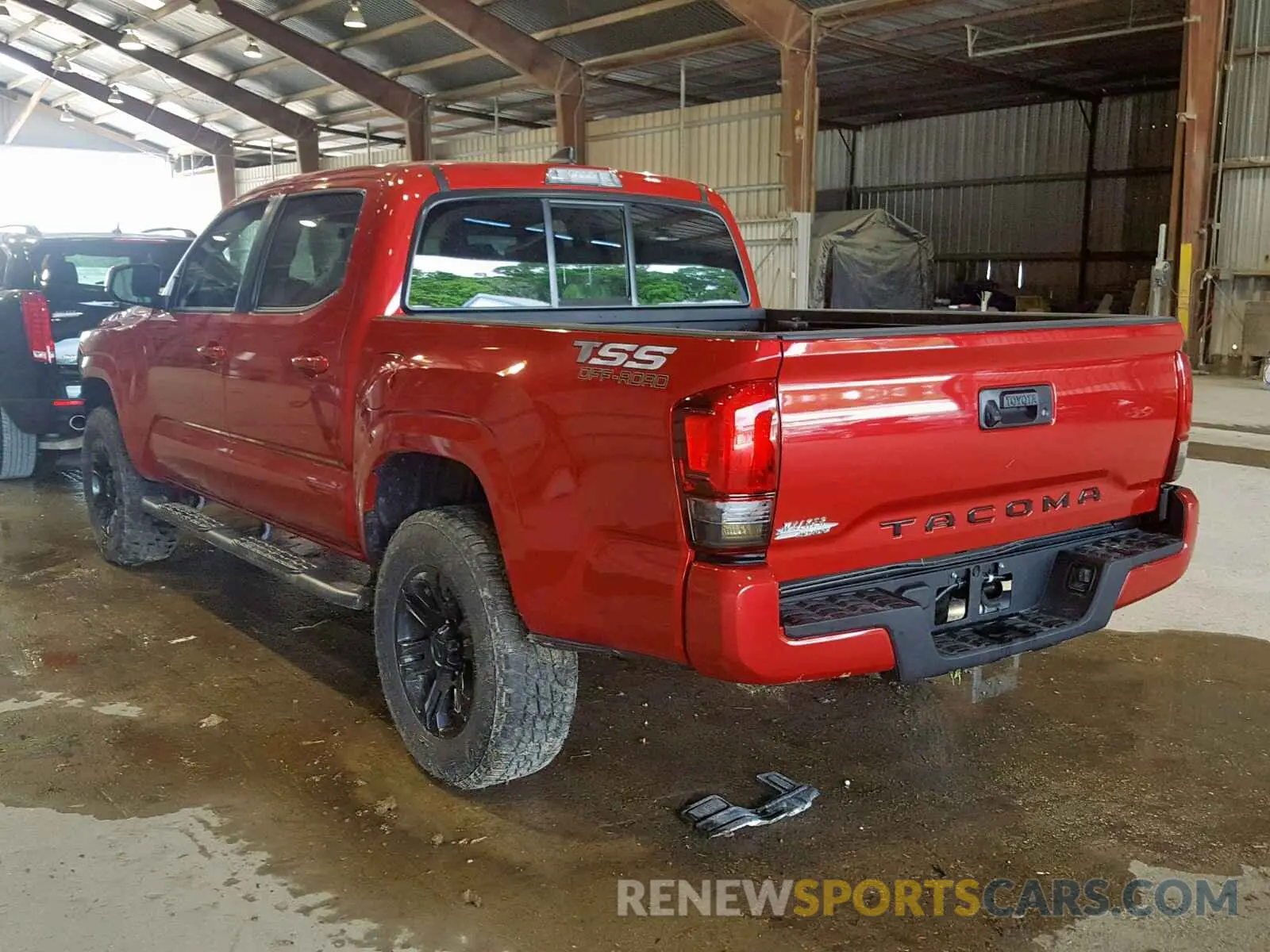 3 fotografías del automóvil dañado 5TFAX5GN2KX135697 TOYOTA TACOMA DOU 2019