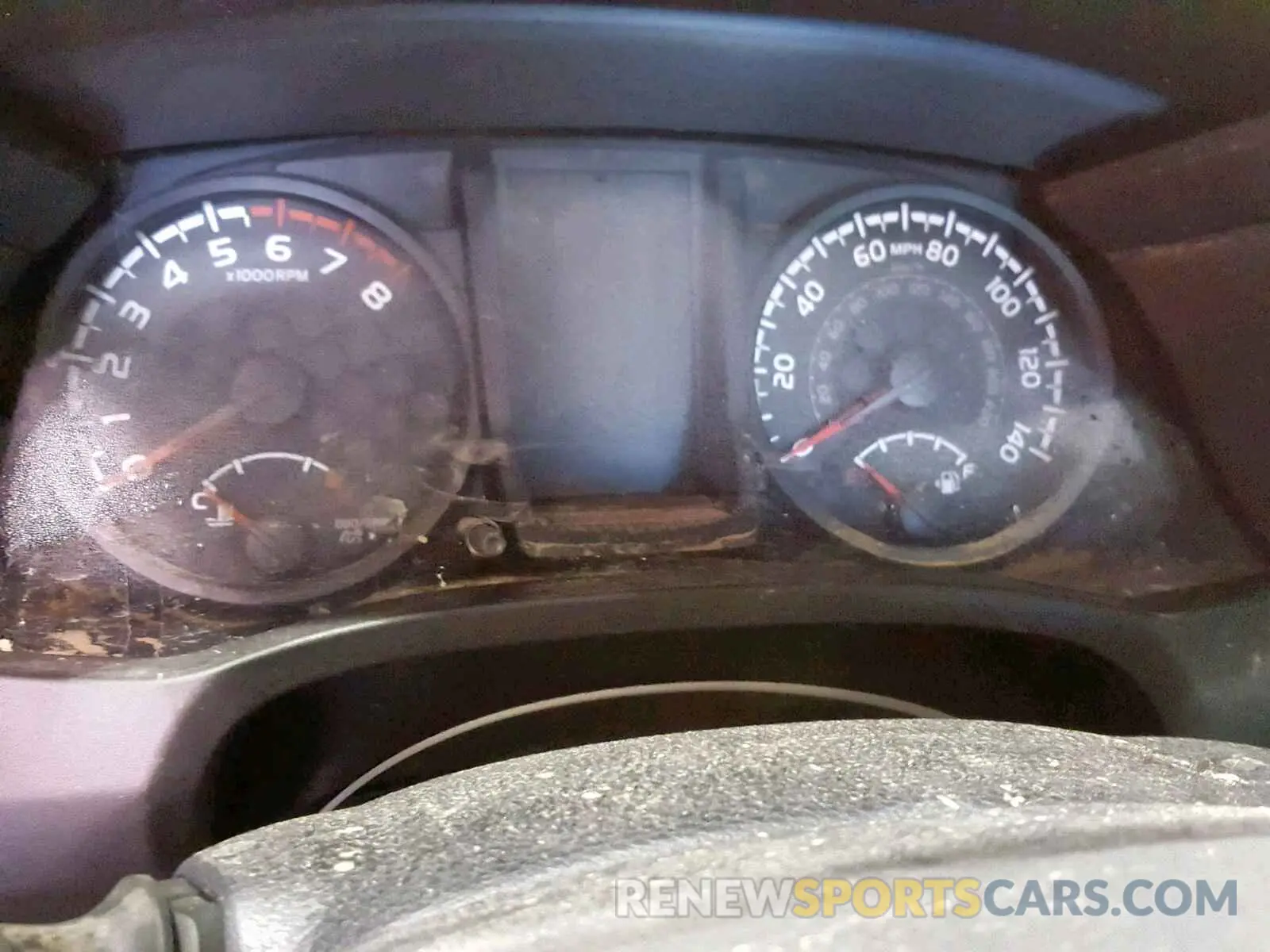 8 fotografías del automóvil dañado 5TFAX5GN2KX135697 TOYOTA TACOMA DOU 2019