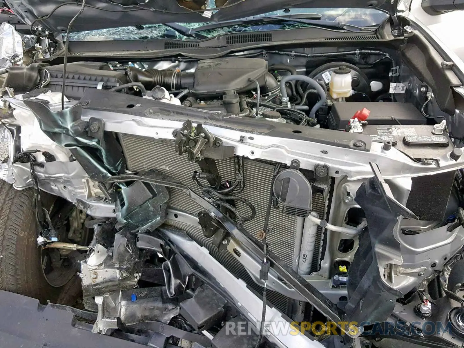 7 fotografías del automóvil dañado 5TFAX5GNXKX157916 TOYOTA TACOMA DOU 2019