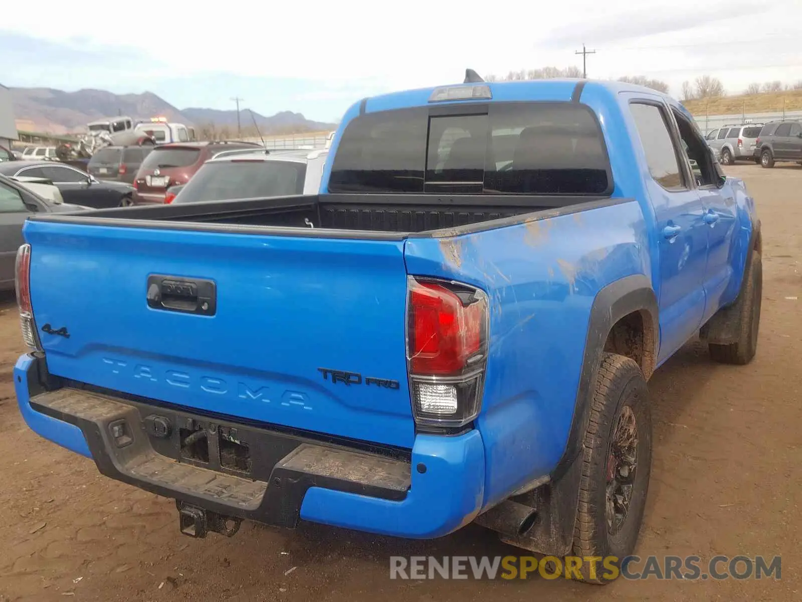 4 fotografías del automóvil dañado 5TFCZ5AN7KX199293 TOYOTA TACOMA DOU 2019
