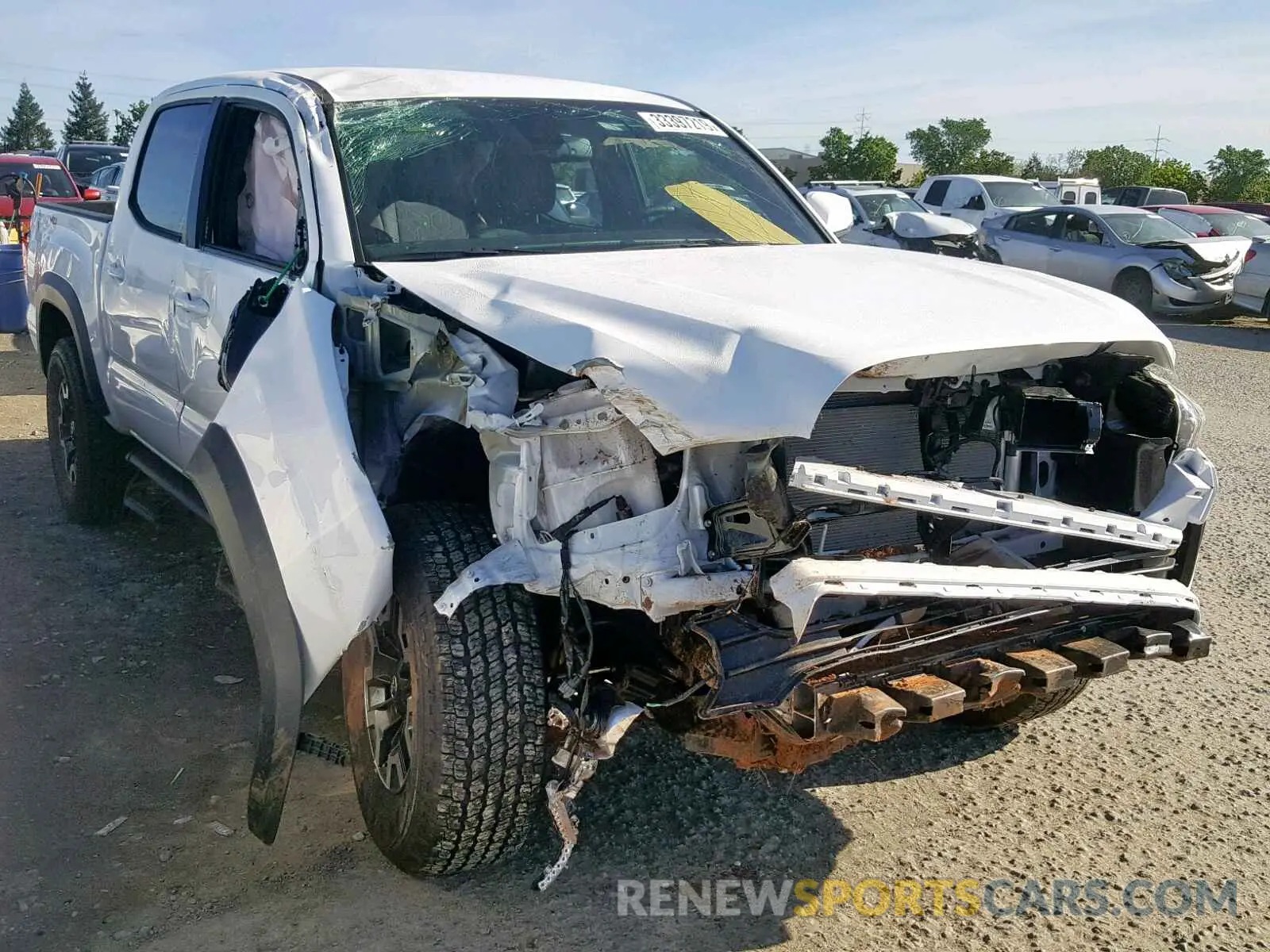 1 fotografías del automóvil dañado 5TFCZ5AN9KX188764 TOYOTA TACOMA DOU 2019
