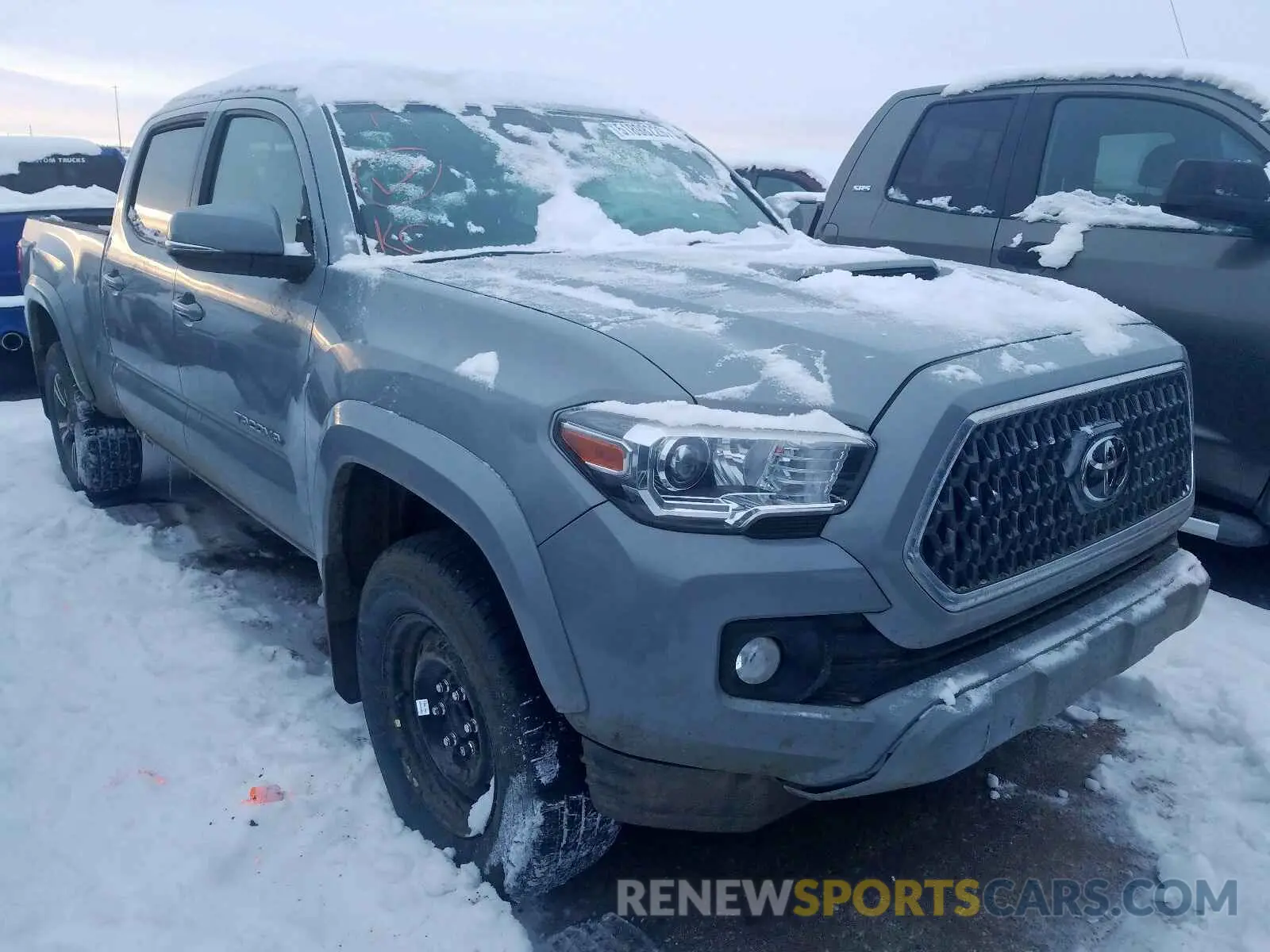 1 fotografías del automóvil dañado 5TFDZ5BN1KX044760 TOYOTA TACOMA DOU 2019
