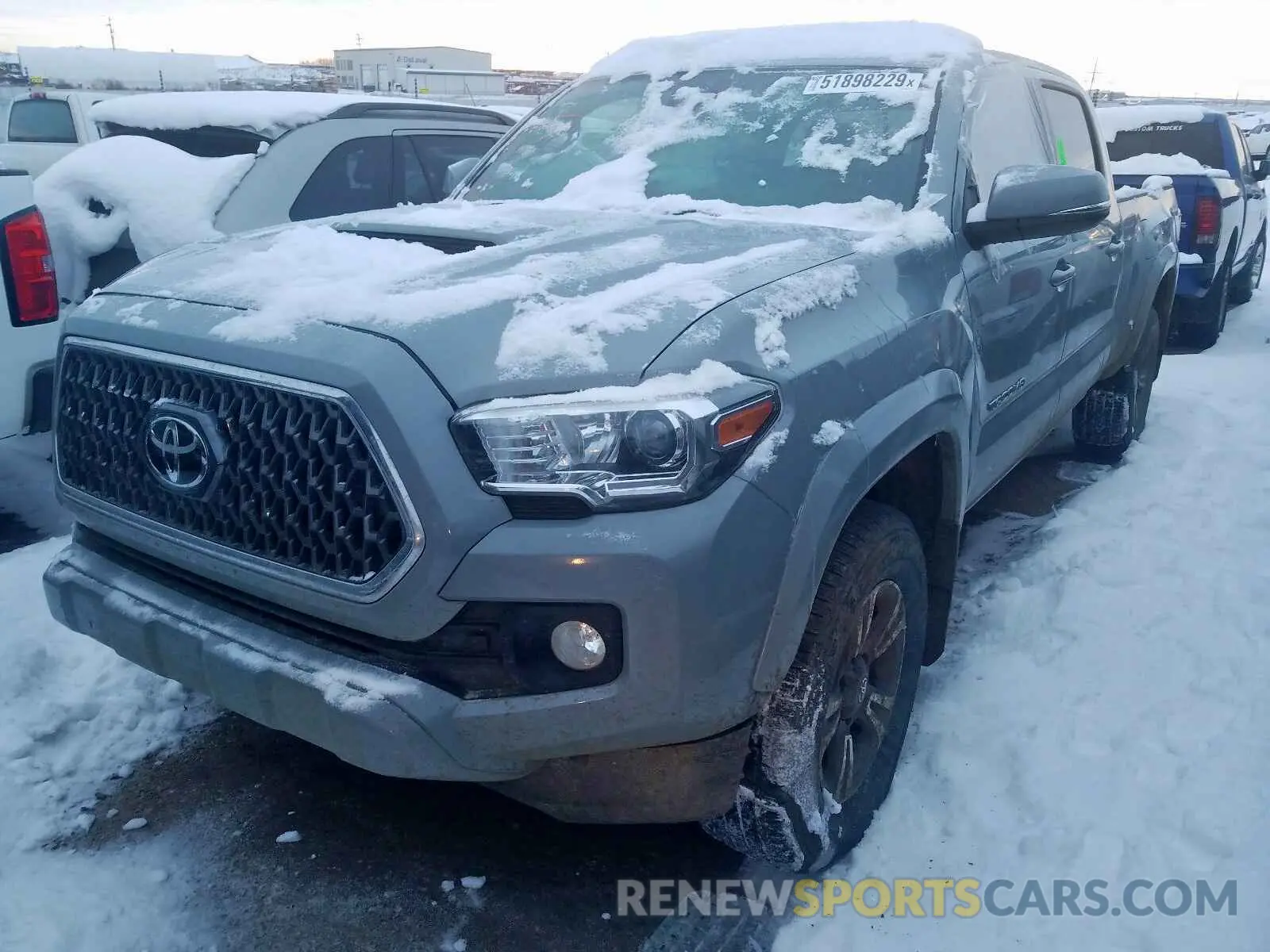 2 fotografías del automóvil dañado 5TFDZ5BN1KX044760 TOYOTA TACOMA DOU 2019