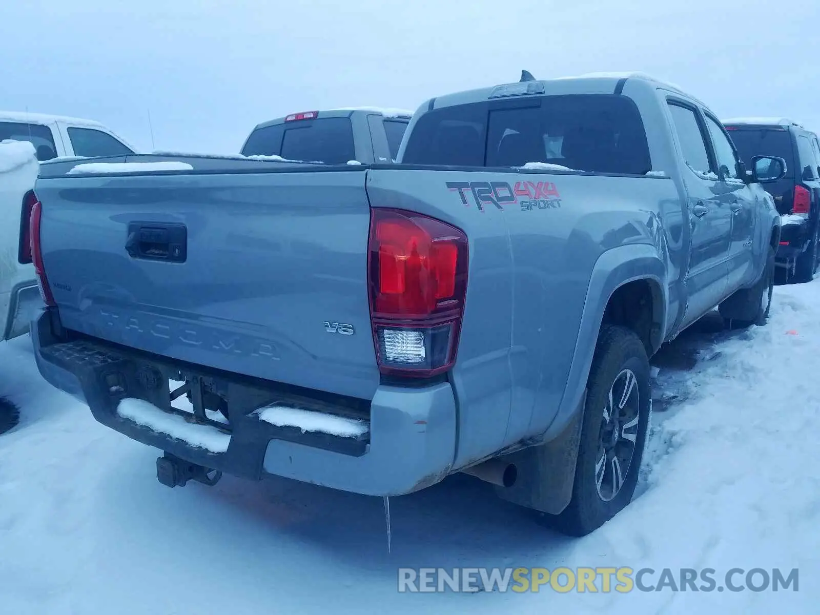 4 fotografías del automóvil dañado 5TFDZ5BN1KX044760 TOYOTA TACOMA DOU 2019