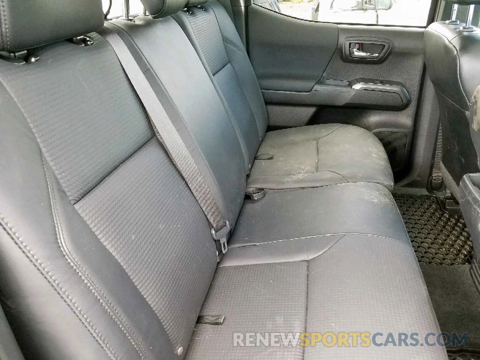 6 fotografías del automóvil dañado 5TFDZ5BN2KX041804 TOYOTA TACOMA DOU 2019