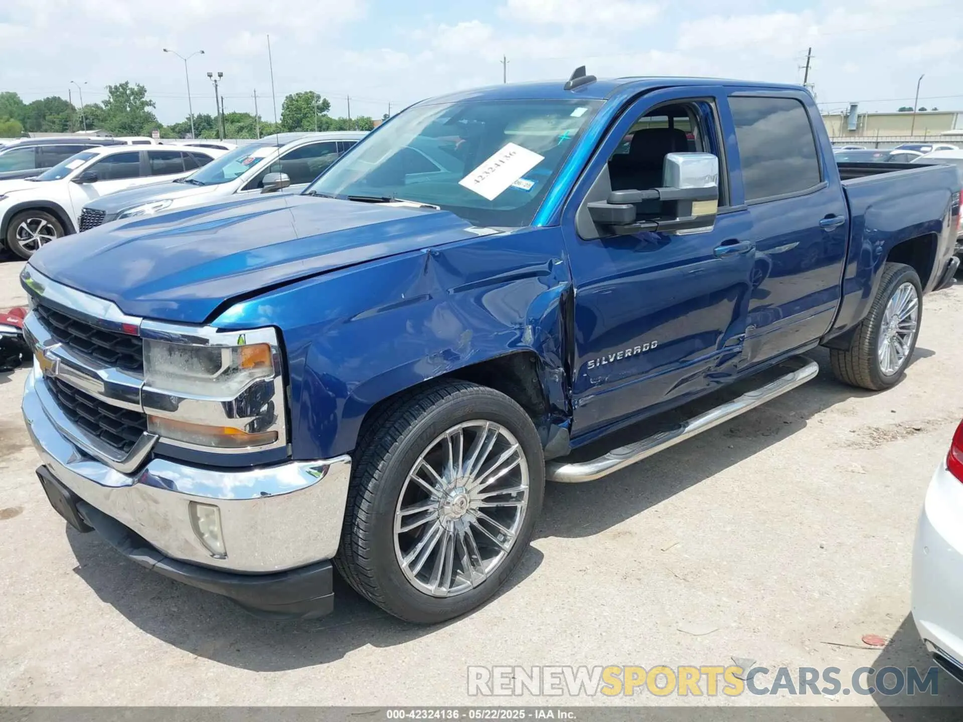 2 fotografías del automóvil dañado 3TYLC5LN7ST015768 TOYOTA TACOMA HYBRID 2025