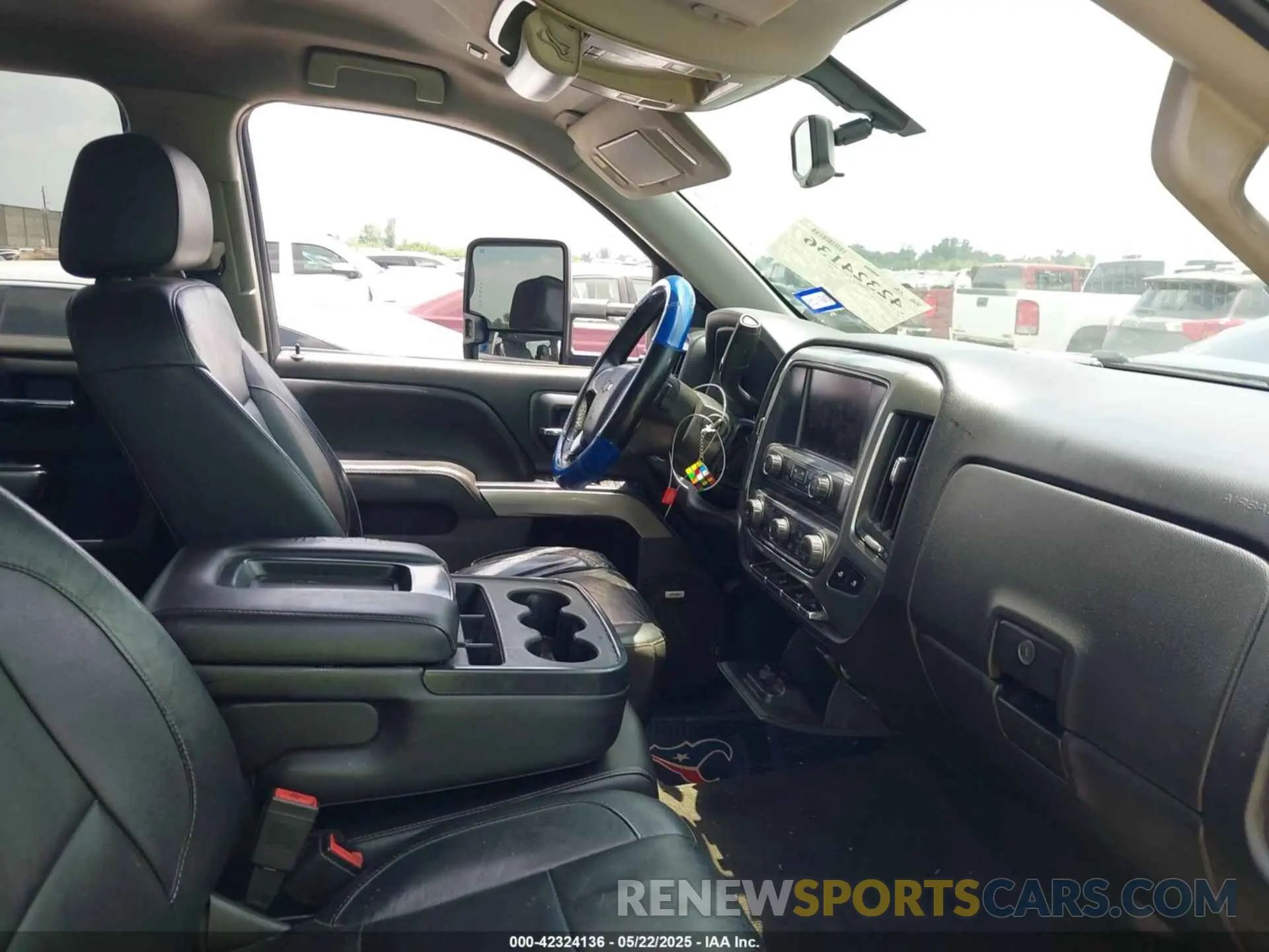 5 fotografías del automóvil dañado 3TYLC5LN7ST015768 TOYOTA TACOMA HYBRID 2025