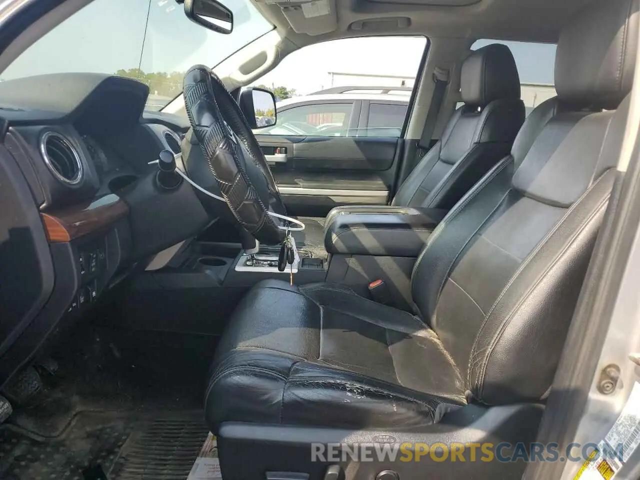 7 fotografías del automóvil dañado 5TFHY5F13EX371516 TOYOTA TUNDRA 2014