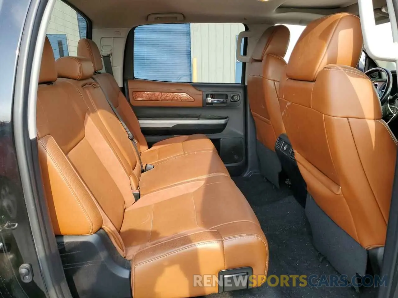 10 fotografías del automóvil dañado 5TFAY5F10KX811351 TOYOTA TUNDRA 2019