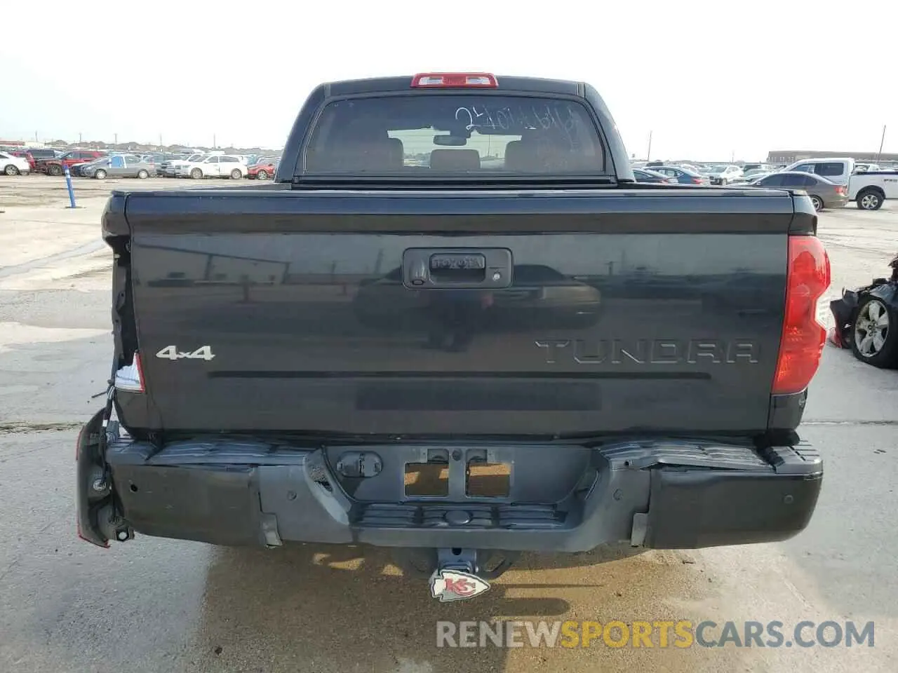 6 fotografías del automóvil dañado 5TFAY5F10KX811351 TOYOTA TUNDRA 2019