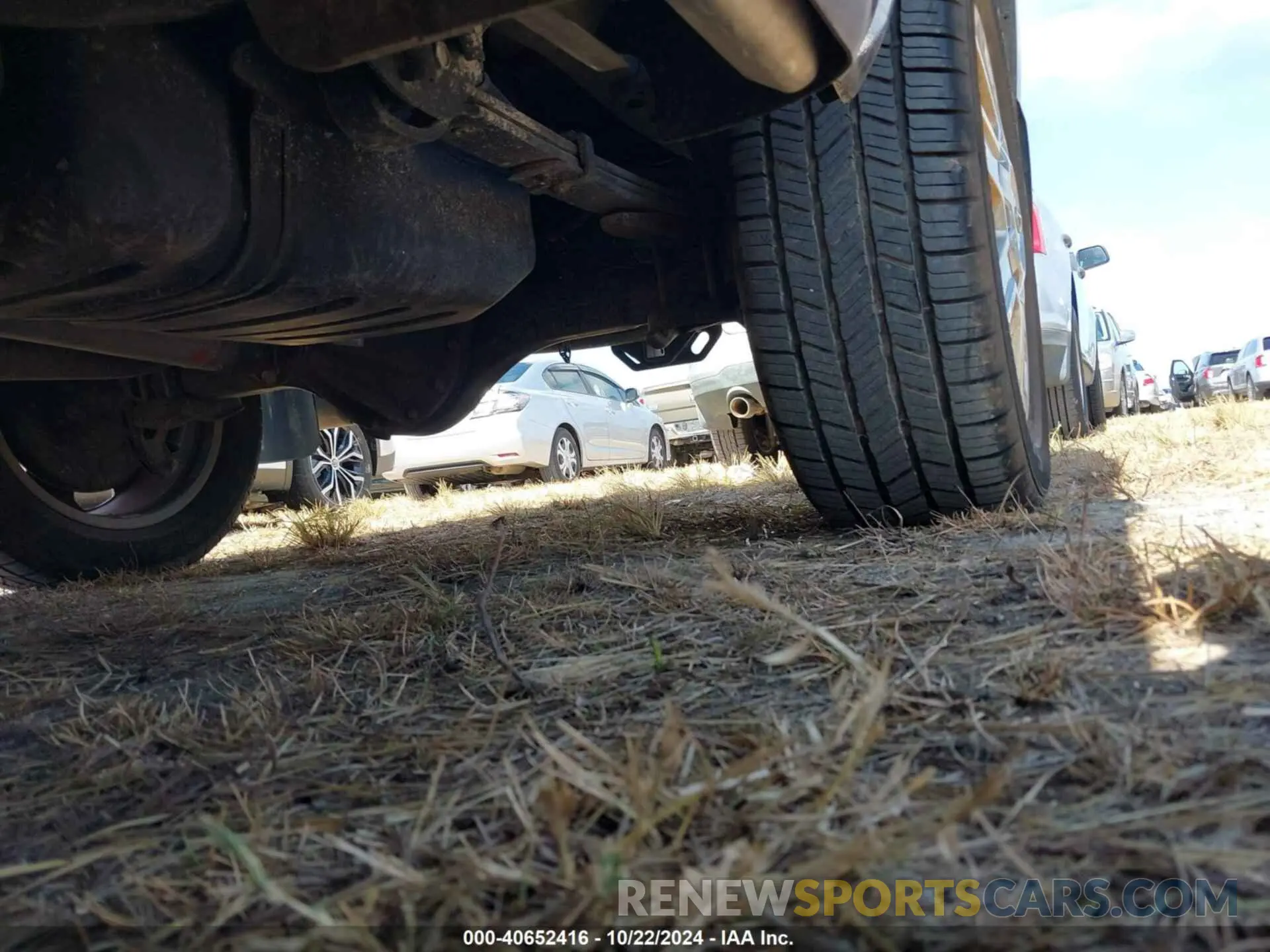 13 fotografías del automóvil dañado 5TFAY5F15KX780386 TOYOTA TUNDRA 2019