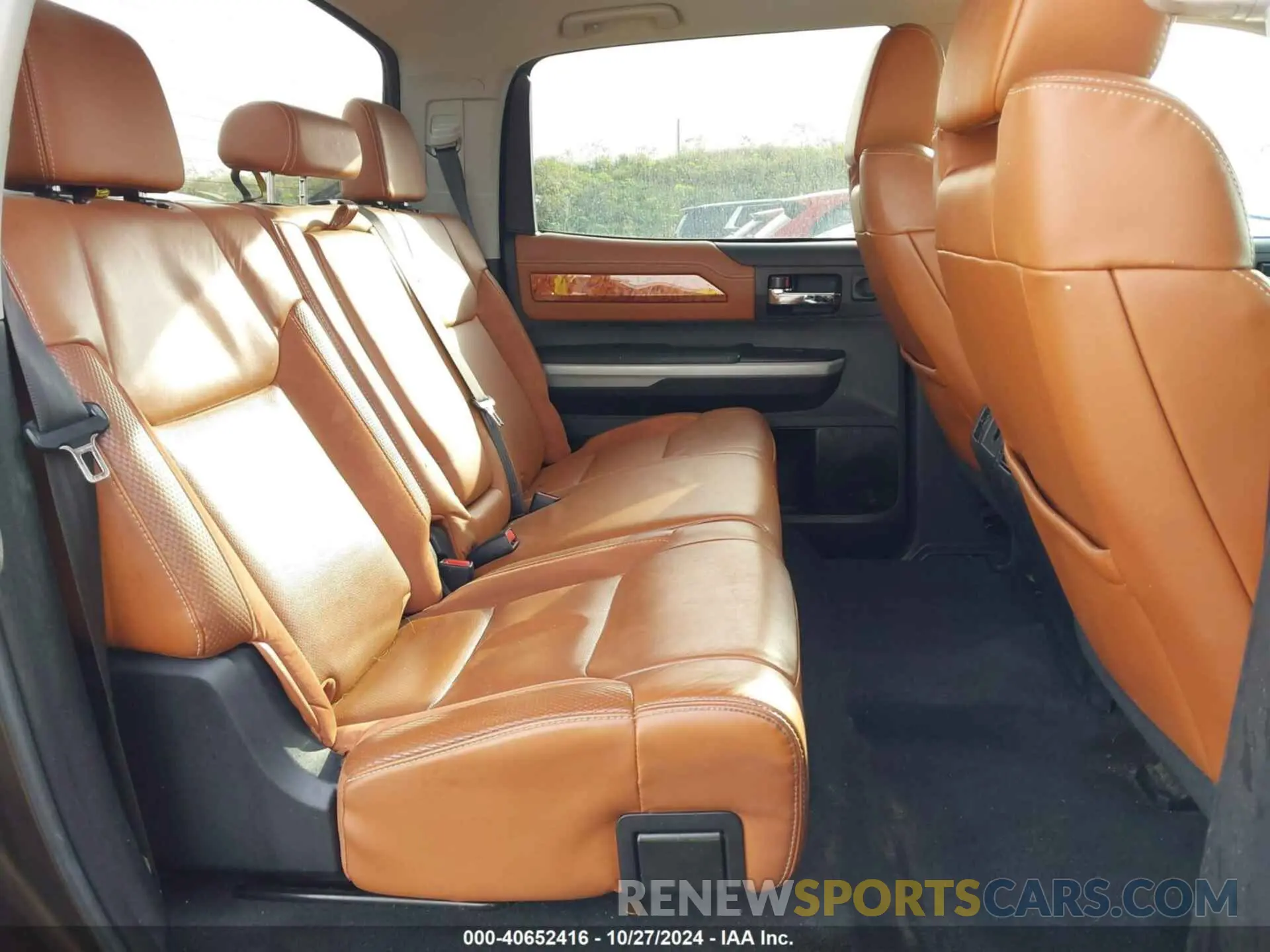8 fotografías del automóvil dañado 5TFAY5F15KX780386 TOYOTA TUNDRA 2019