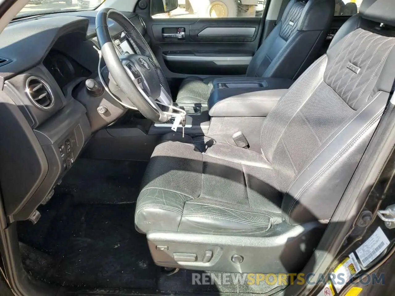 7 fotografías del automóvil dañado 5TFAY5F15KX850694 TOYOTA TUNDRA 2019