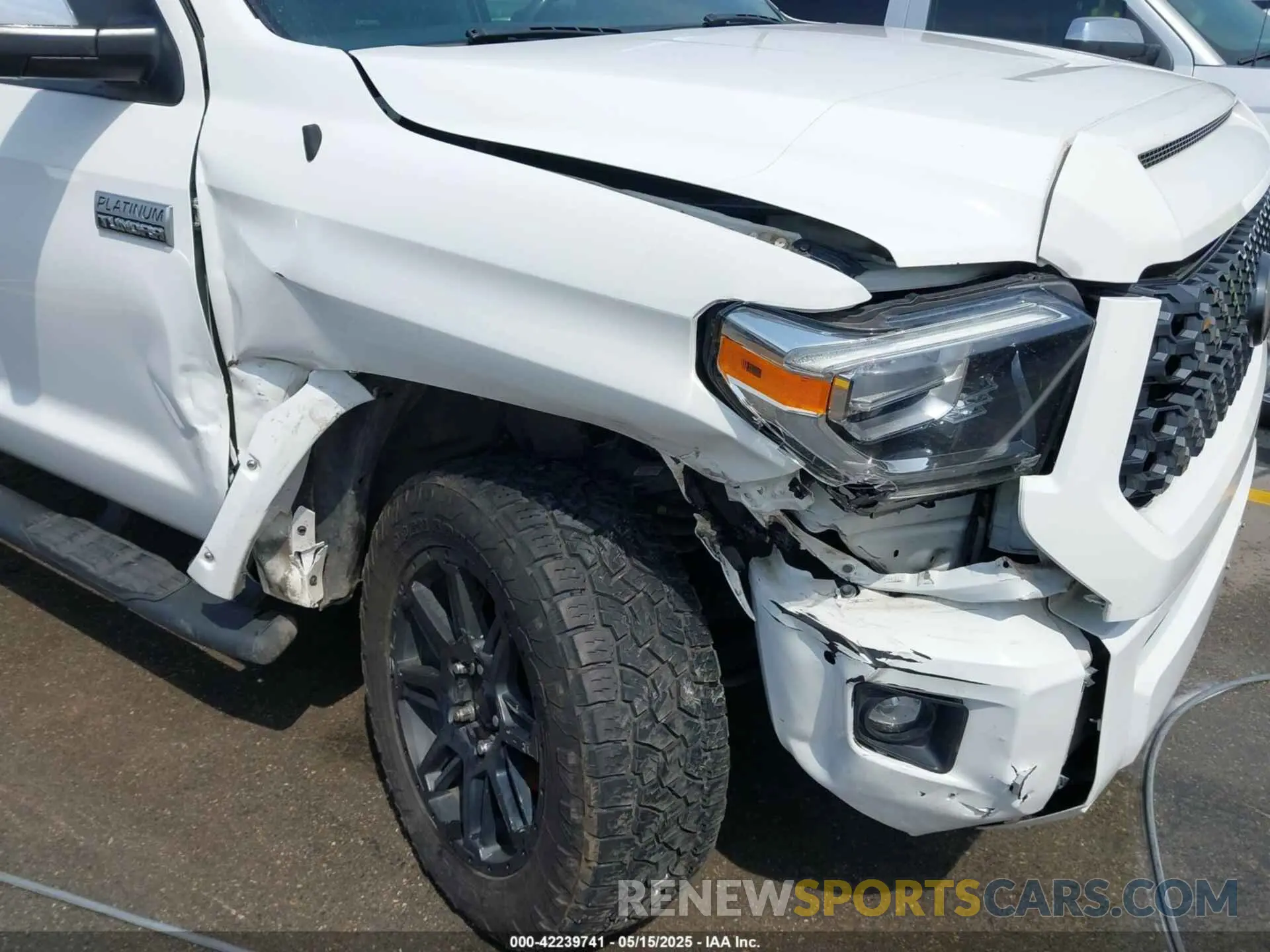 6 fotografías del automóvil dañado 5TFAY5F17KX869635 TOYOTA TUNDRA 2019