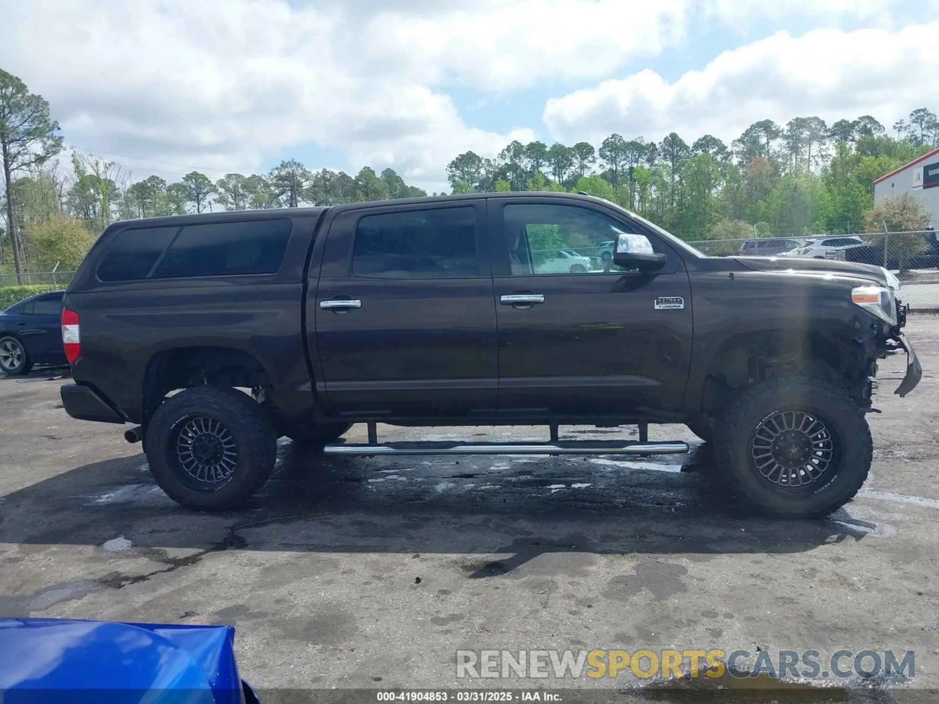 13 fotografías del automóvil dañado 5TFAY5F18KX778258 TOYOTA TUNDRA 2019