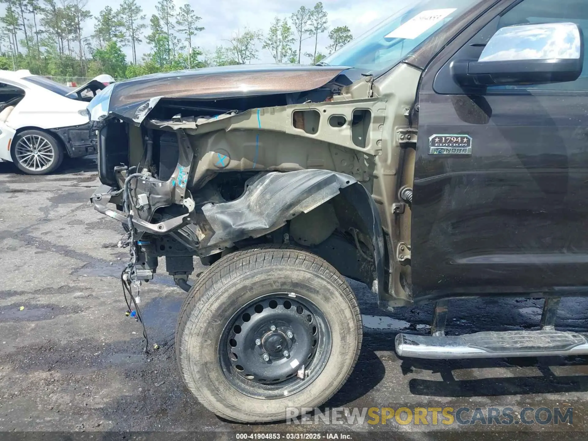 6 fotografías del automóvil dañado 5TFAY5F18KX778258 TOYOTA TUNDRA 2019