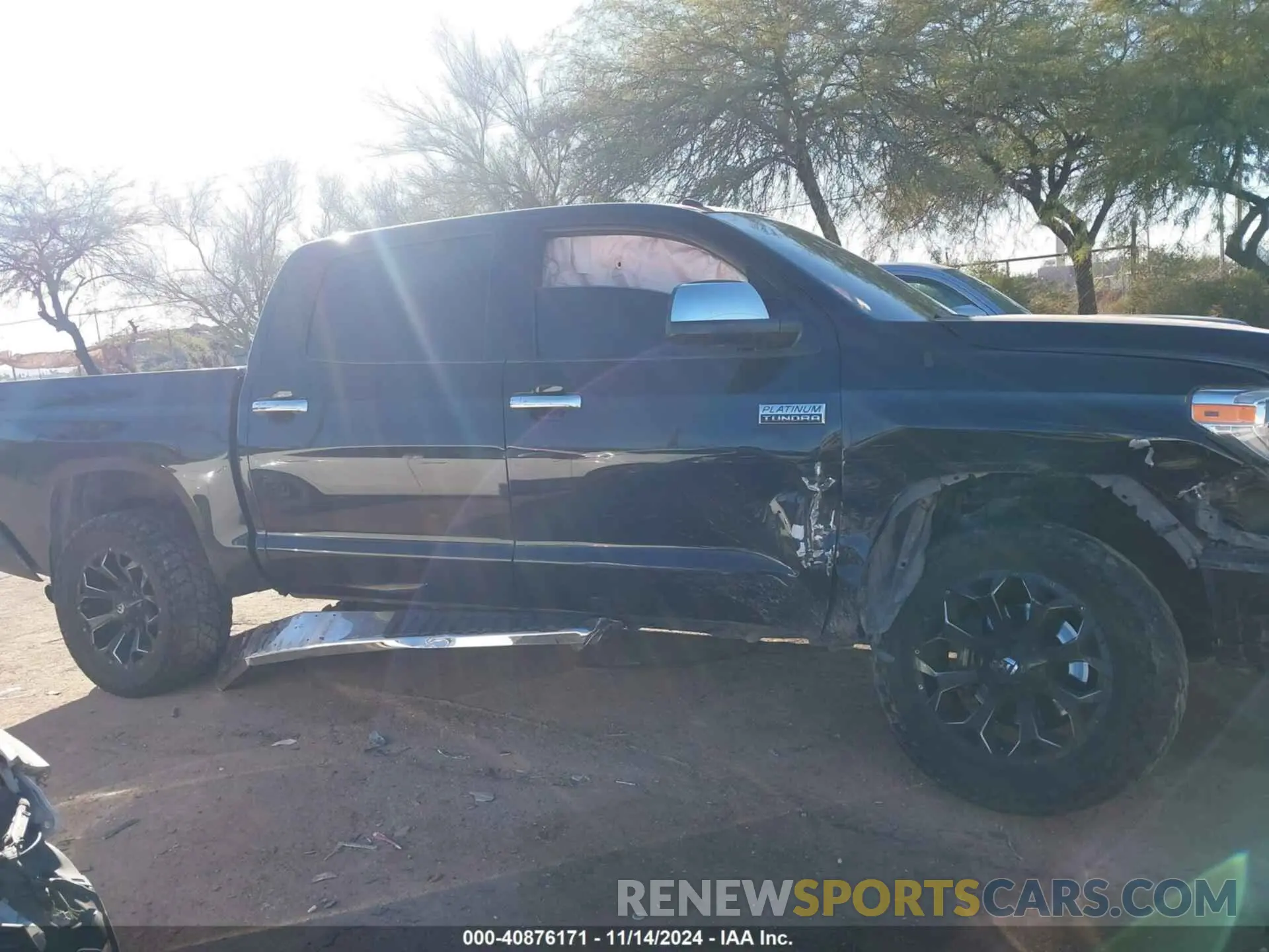 14 fotografías del automóvil dañado 5TFAY5F18KX804194 TOYOTA TUNDRA 2019