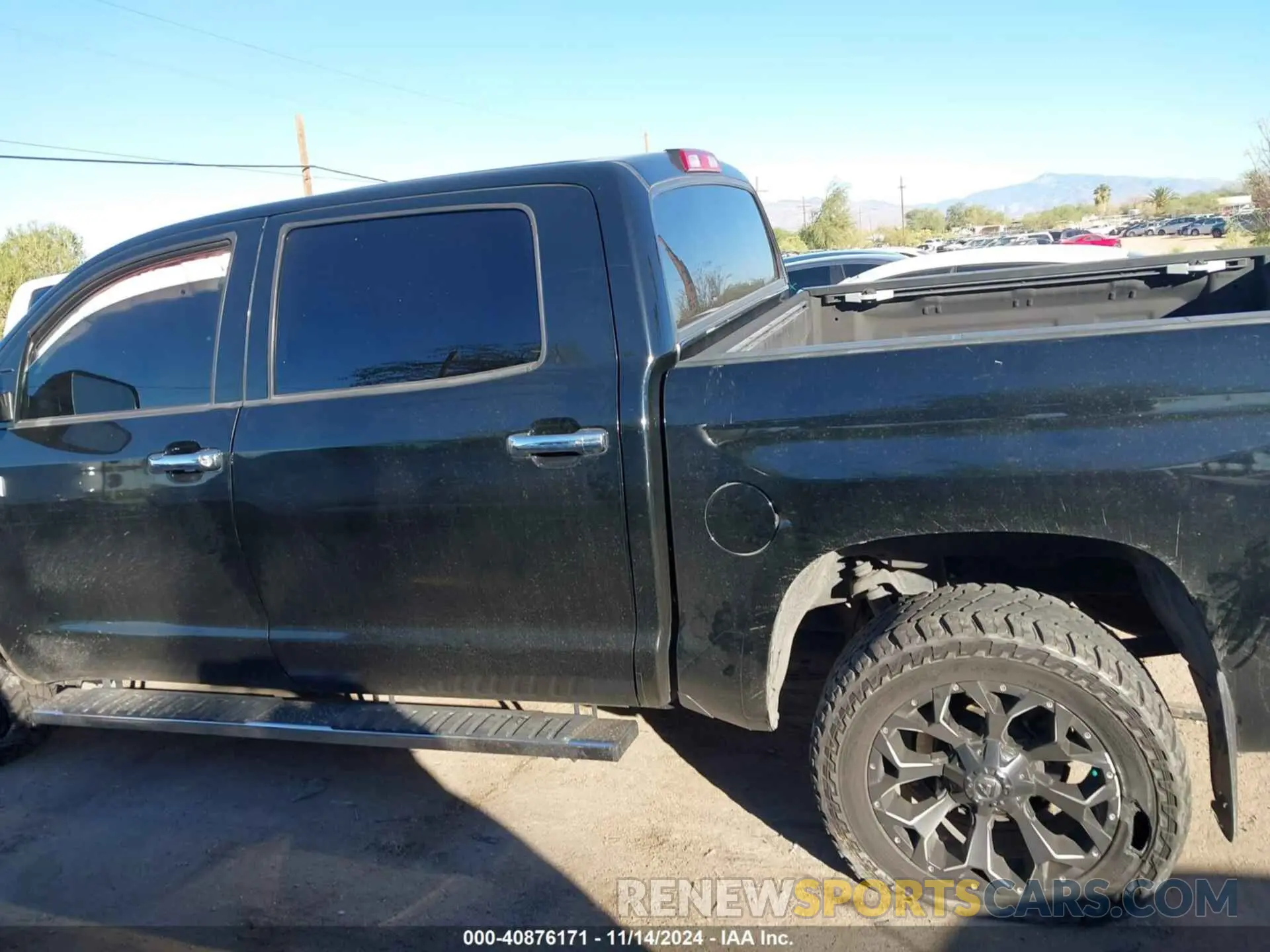 15 fotografías del automóvil dañado 5TFAY5F18KX804194 TOYOTA TUNDRA 2019