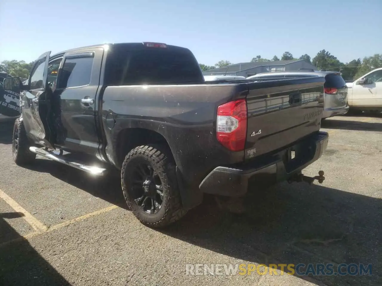 3 fotografías del automóvil dañado 5TFAY5F19KX838094 TOYOTA TUNDRA 2019