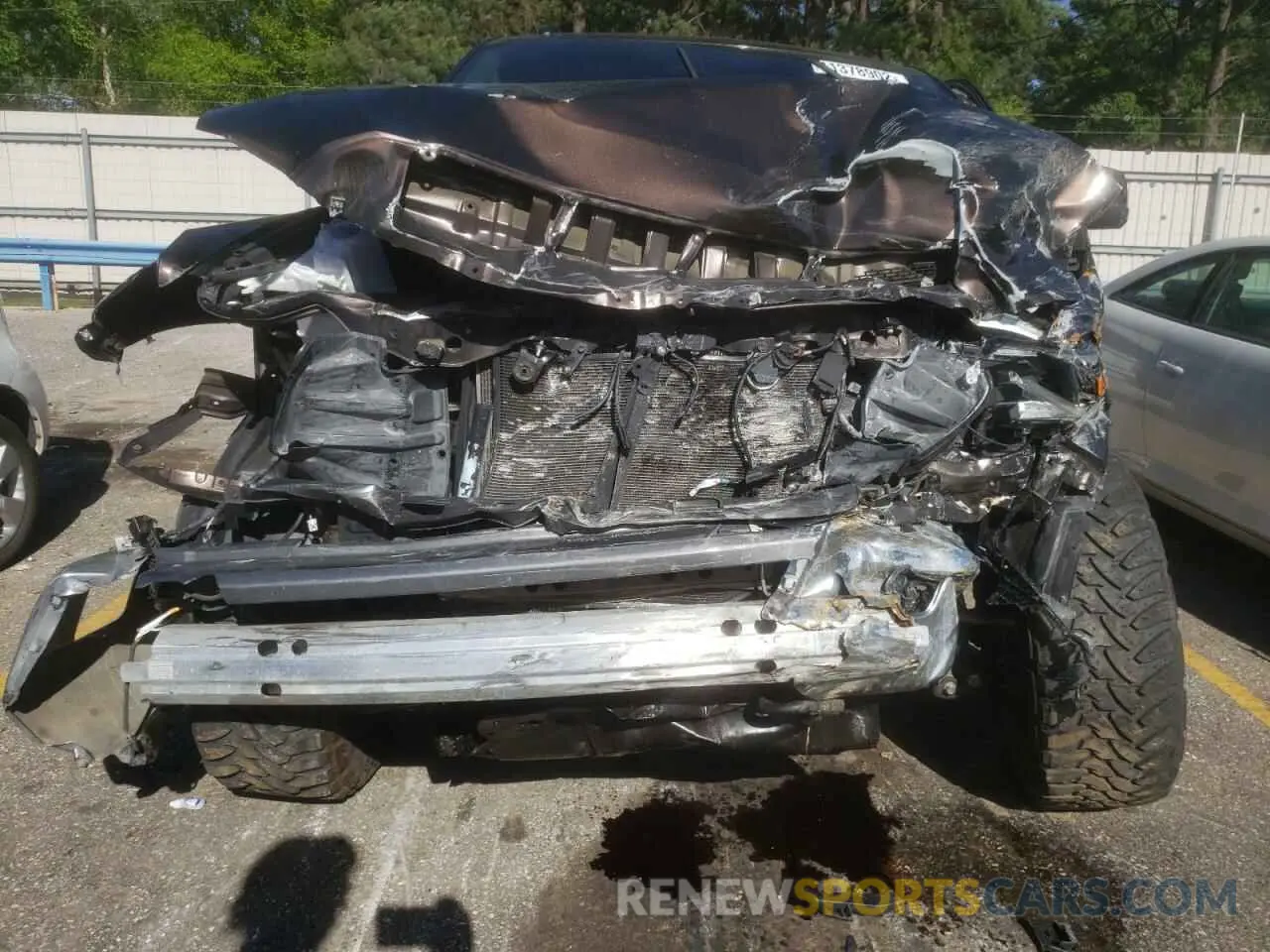 9 fotografías del automóvil dañado 5TFAY5F19KX838094 TOYOTA TUNDRA 2019