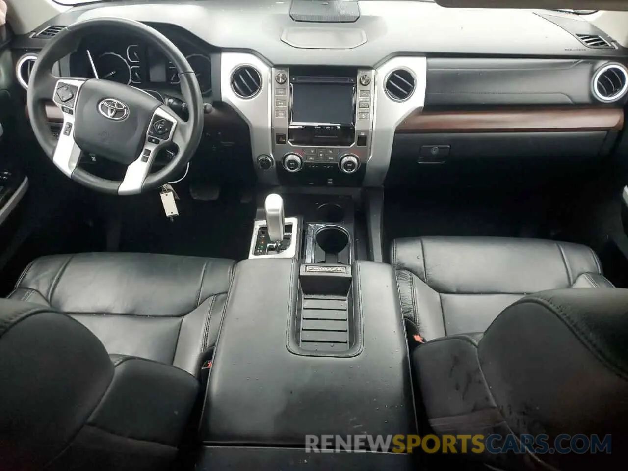 8 fotografías del automóvil dañado 5TFBY5F10KX856925 TOYOTA TUNDRA 2019