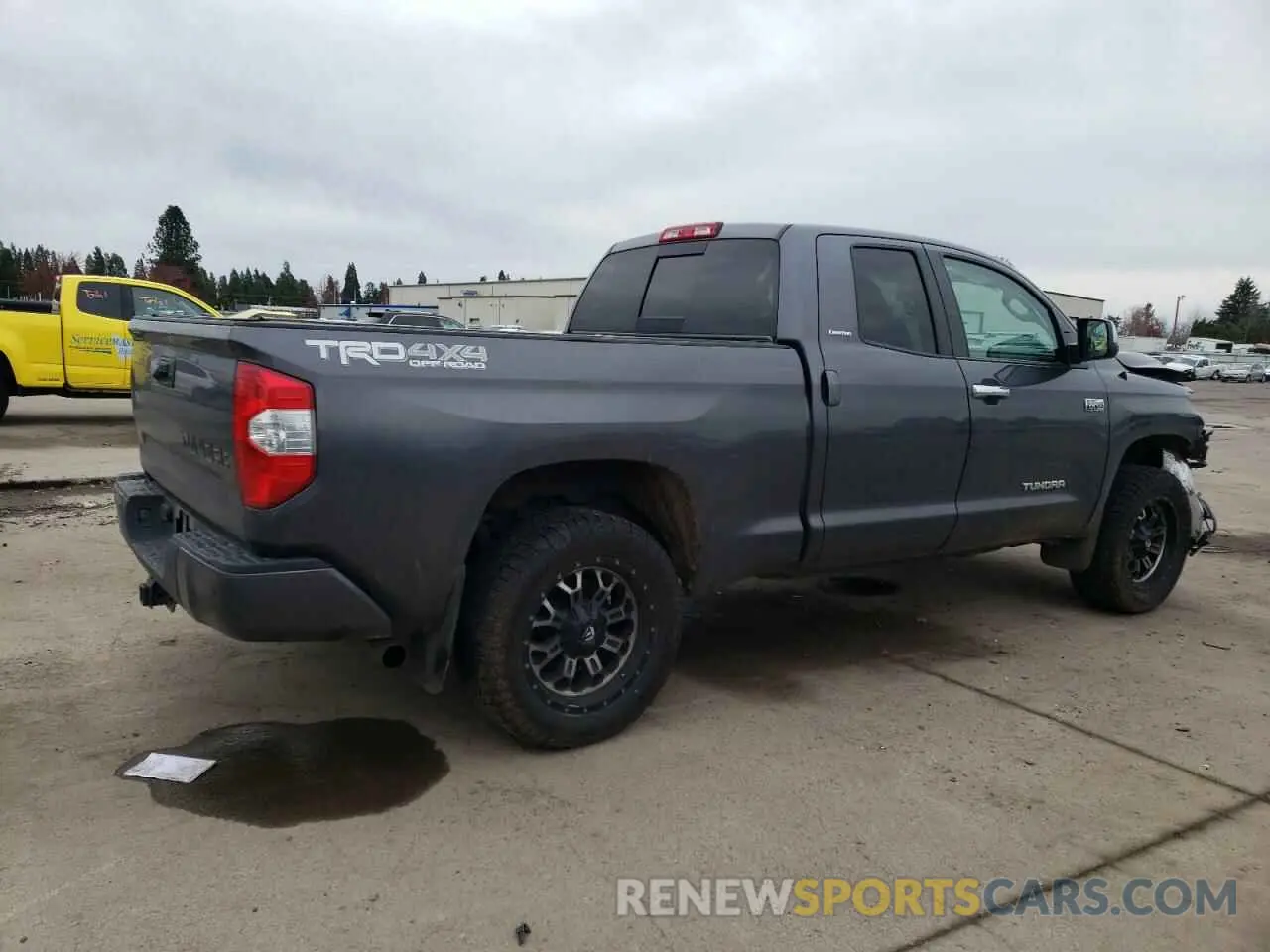 3 fotografías del automóvil dañado 5TFBY5F17KX864939 TOYOTA TUNDRA 2019
