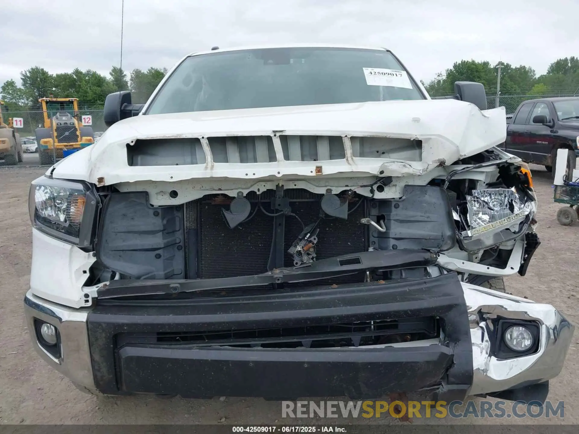 13 fotografías del automóvil dañado 5TFCY5F15KX025232 TOYOTA TUNDRA 2019
