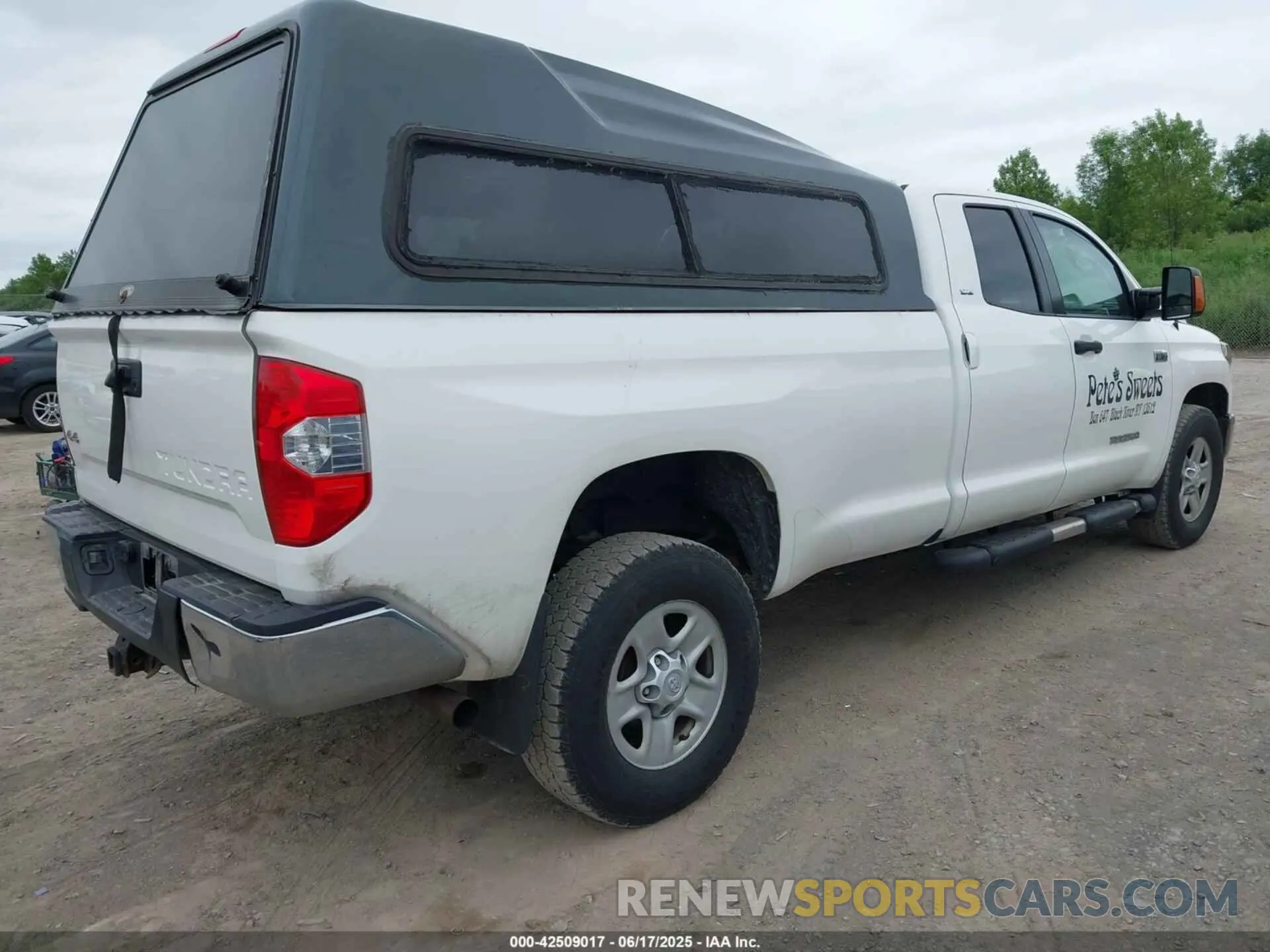 4 fotografías del automóvil dañado 5TFCY5F15KX025232 TOYOTA TUNDRA 2019