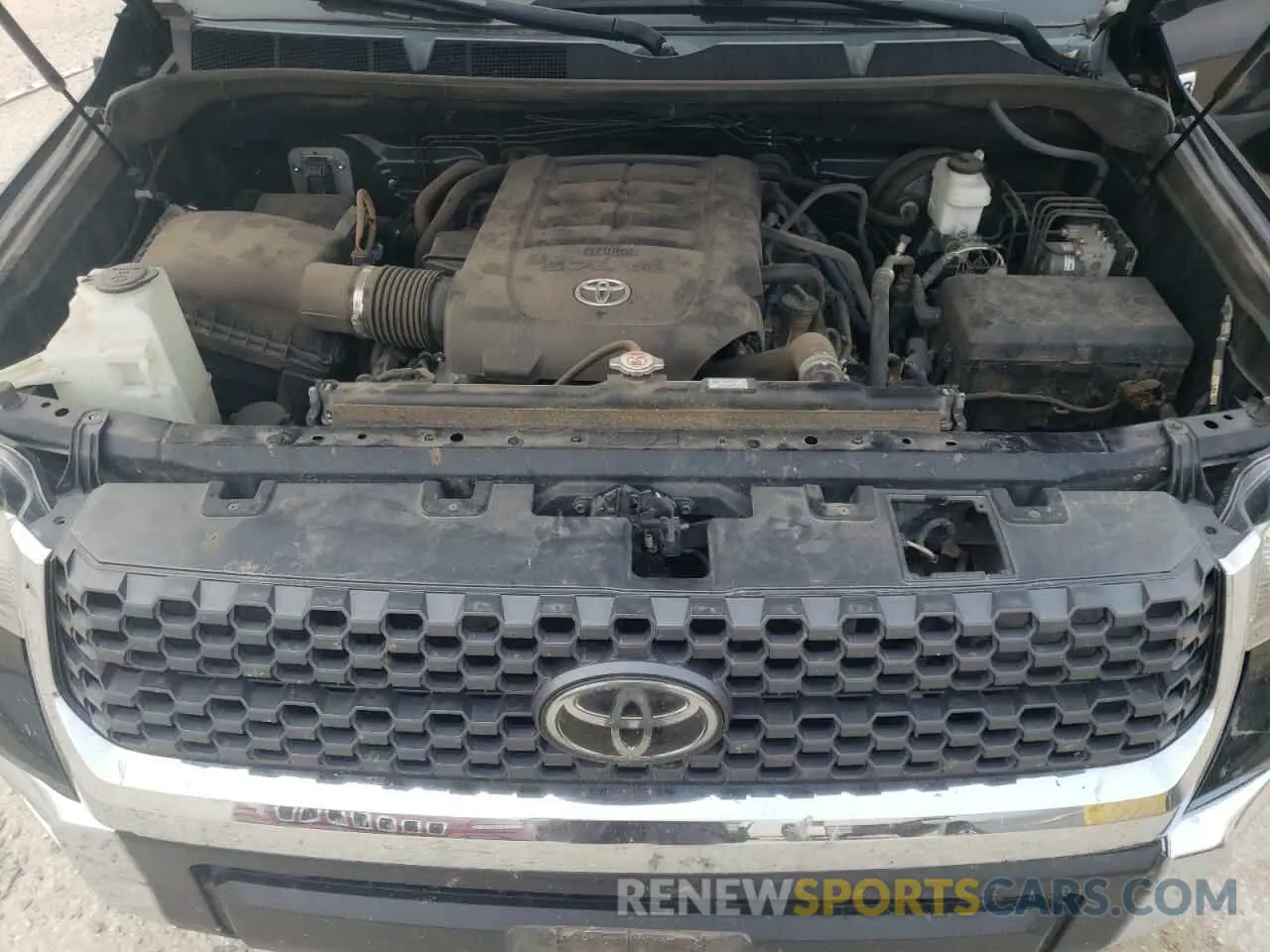 11 fotografías del automóvil dañado 5TFDW5F10KX796367 TOYOTA TUNDRA 2019