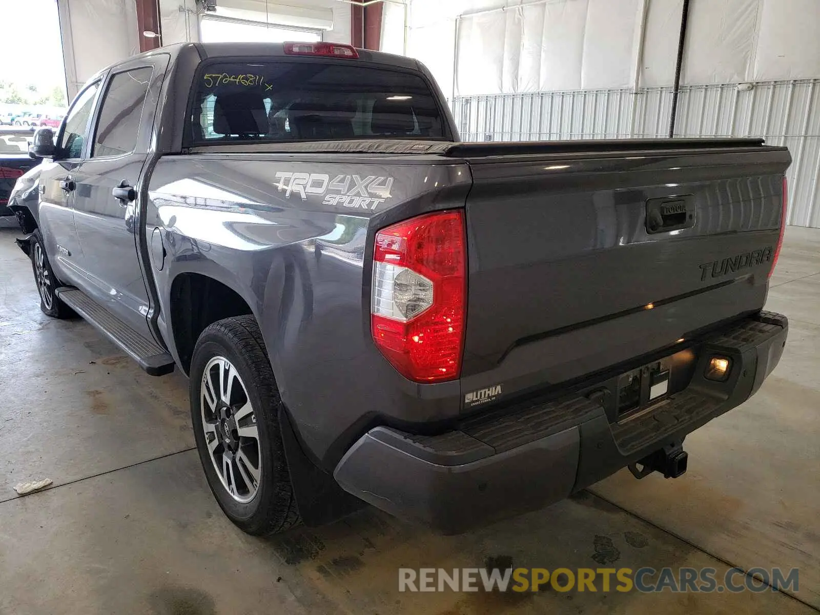 3 fotografías del automóvil dañado 5TFDW5F10KX807710 TOYOTA TUNDRA 2019