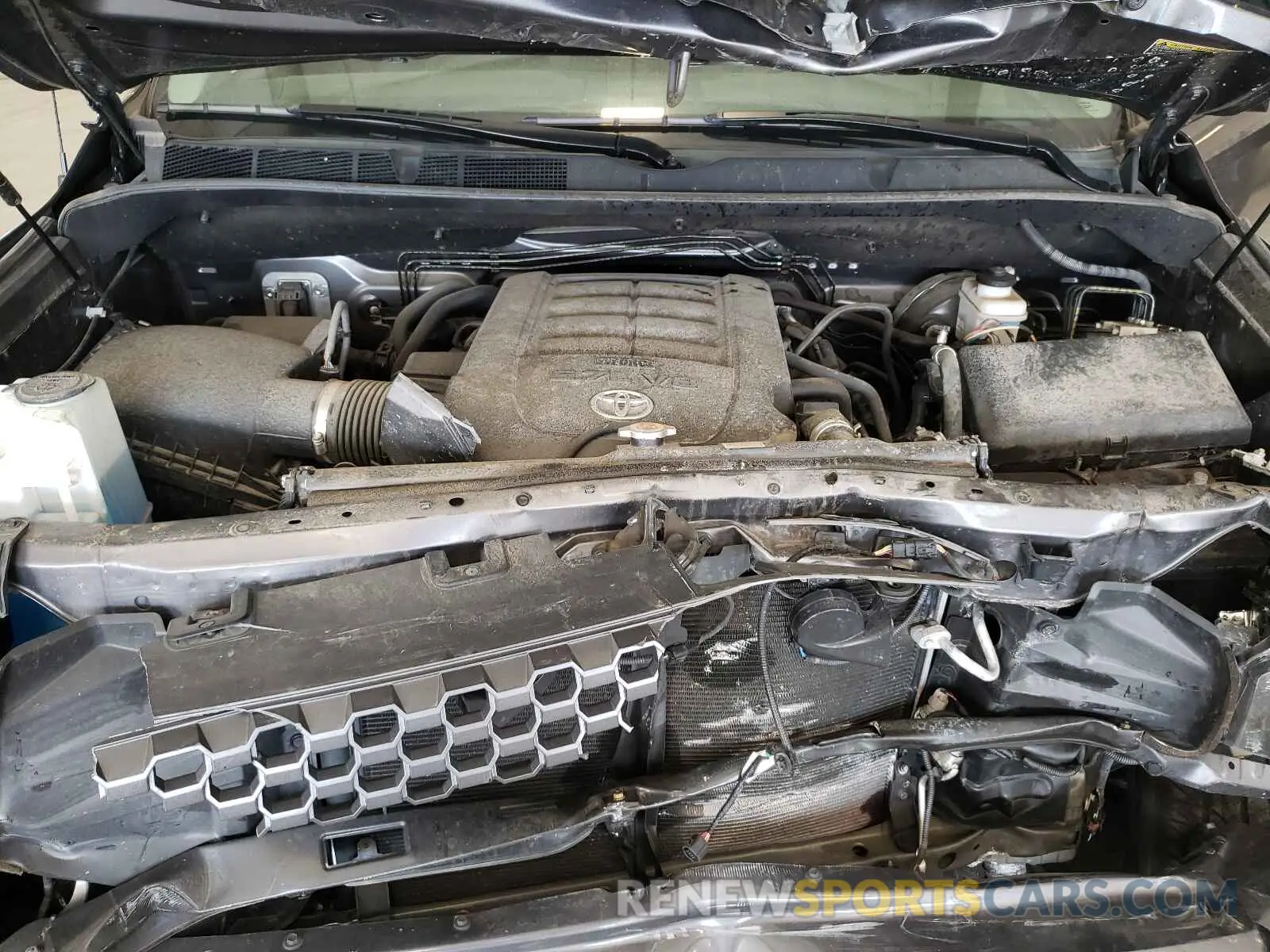 7 fotografías del automóvil dañado 5TFDW5F10KX807710 TOYOTA TUNDRA 2019