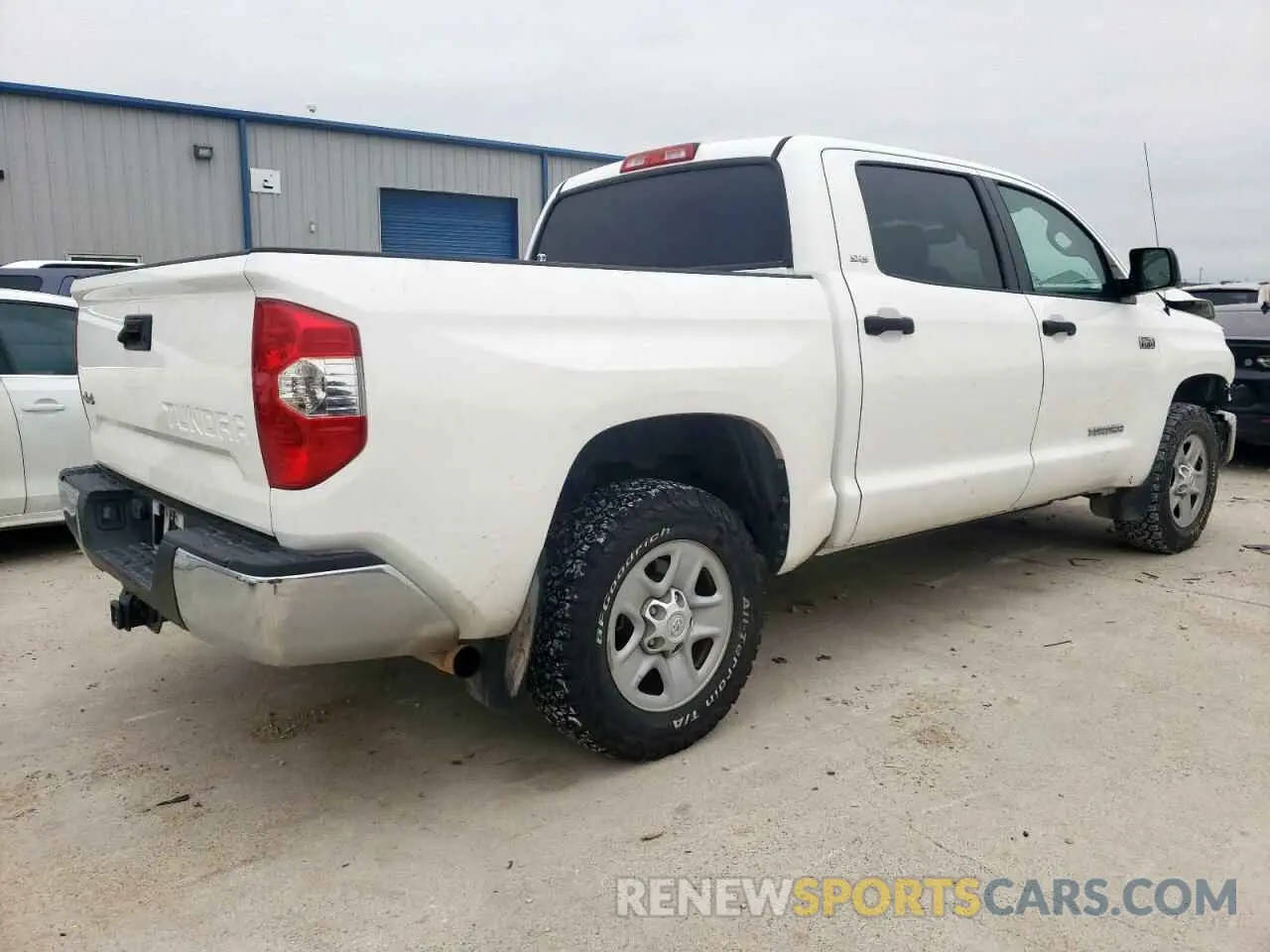 3 fotografías del automóvil dañado 5TFDW5F12KX809023 TOYOTA TUNDRA 2019