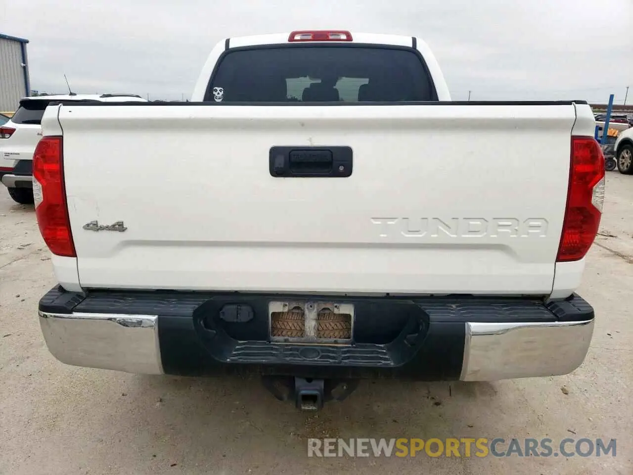 6 fotografías del automóvil dañado 5TFDW5F12KX809023 TOYOTA TUNDRA 2019