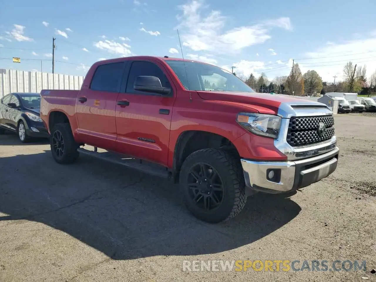 4 fotografías del automóvil dañado 5TFDW5F12KX812214 TOYOTA TUNDRA 2019
