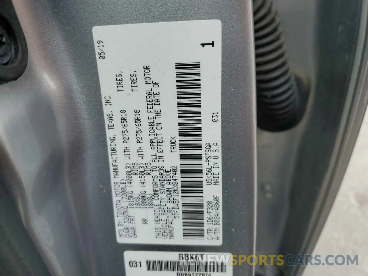 12 fotografías del automóvil dañado 5TFDW5F12KX847402 TOYOTA TUNDRA 2019