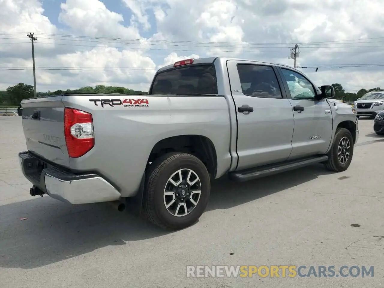 3 fotografías del automóvil dañado 5TFDW5F12KX847402 TOYOTA TUNDRA 2019