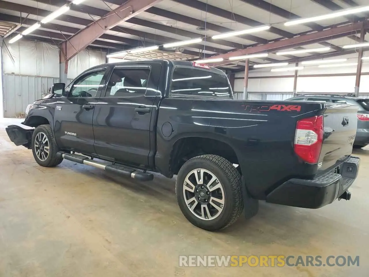 2 fotografías del automóvil dañado 5TFDW5F13KX780292 TOYOTA TUNDRA 2019