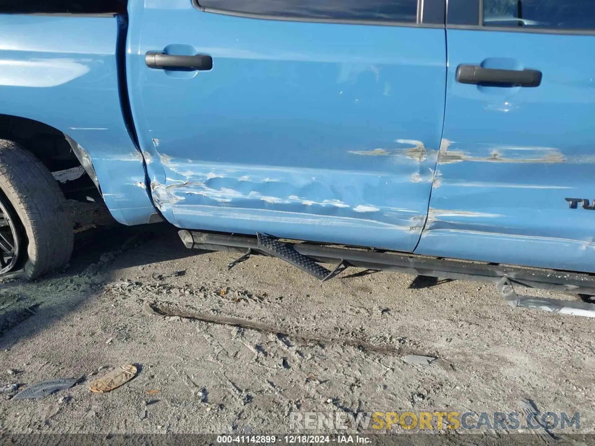 19 fotografías del automóvil dañado 5TFDW5F14KX790149 TOYOTA TUNDRA 2019