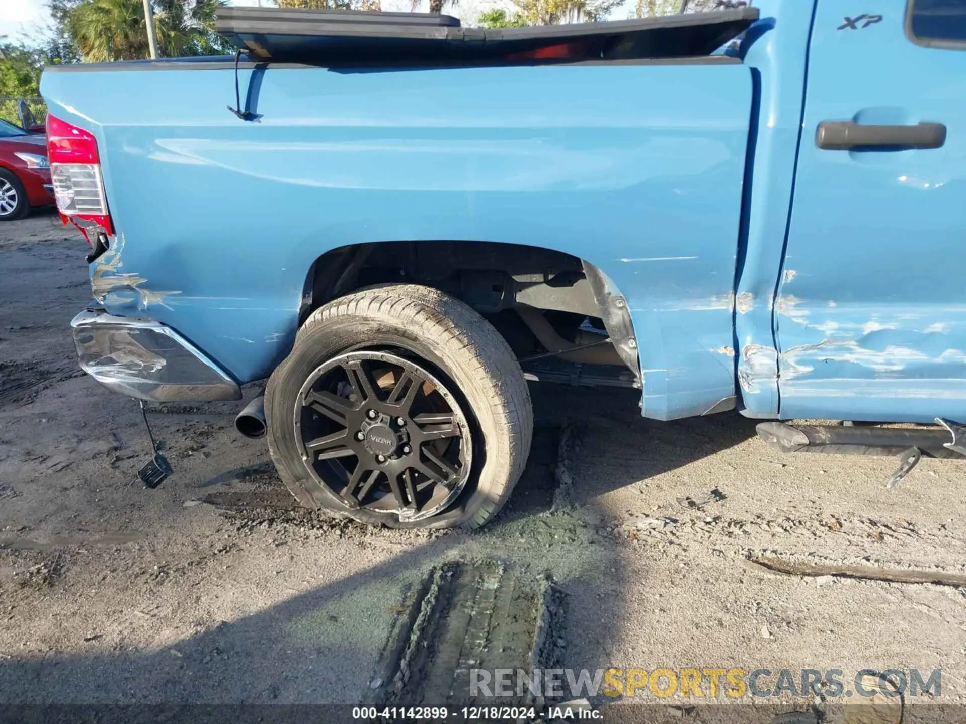 20 fotografías del automóvil dañado 5TFDW5F14KX790149 TOYOTA TUNDRA 2019
