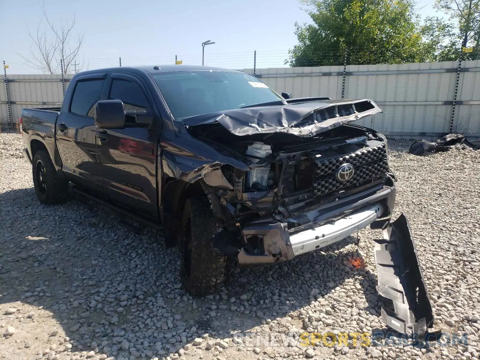 1 fotografías del automóvil dañado 5TFDW5F14KX861852 TOYOTA TUNDRA 2019