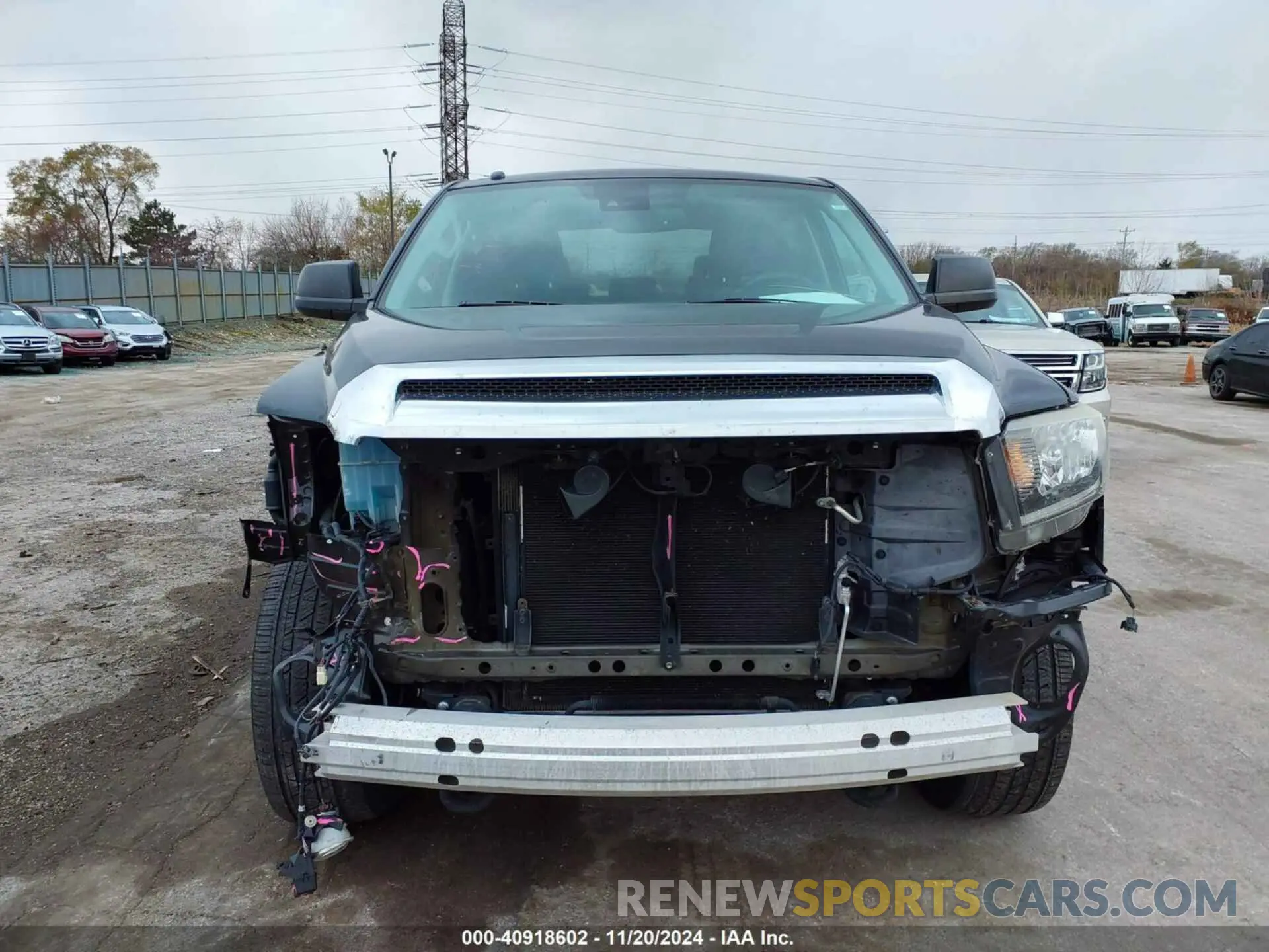 13 fotografías del automóvil dañado 5TFDW5F16KX789536 TOYOTA TUNDRA 2019