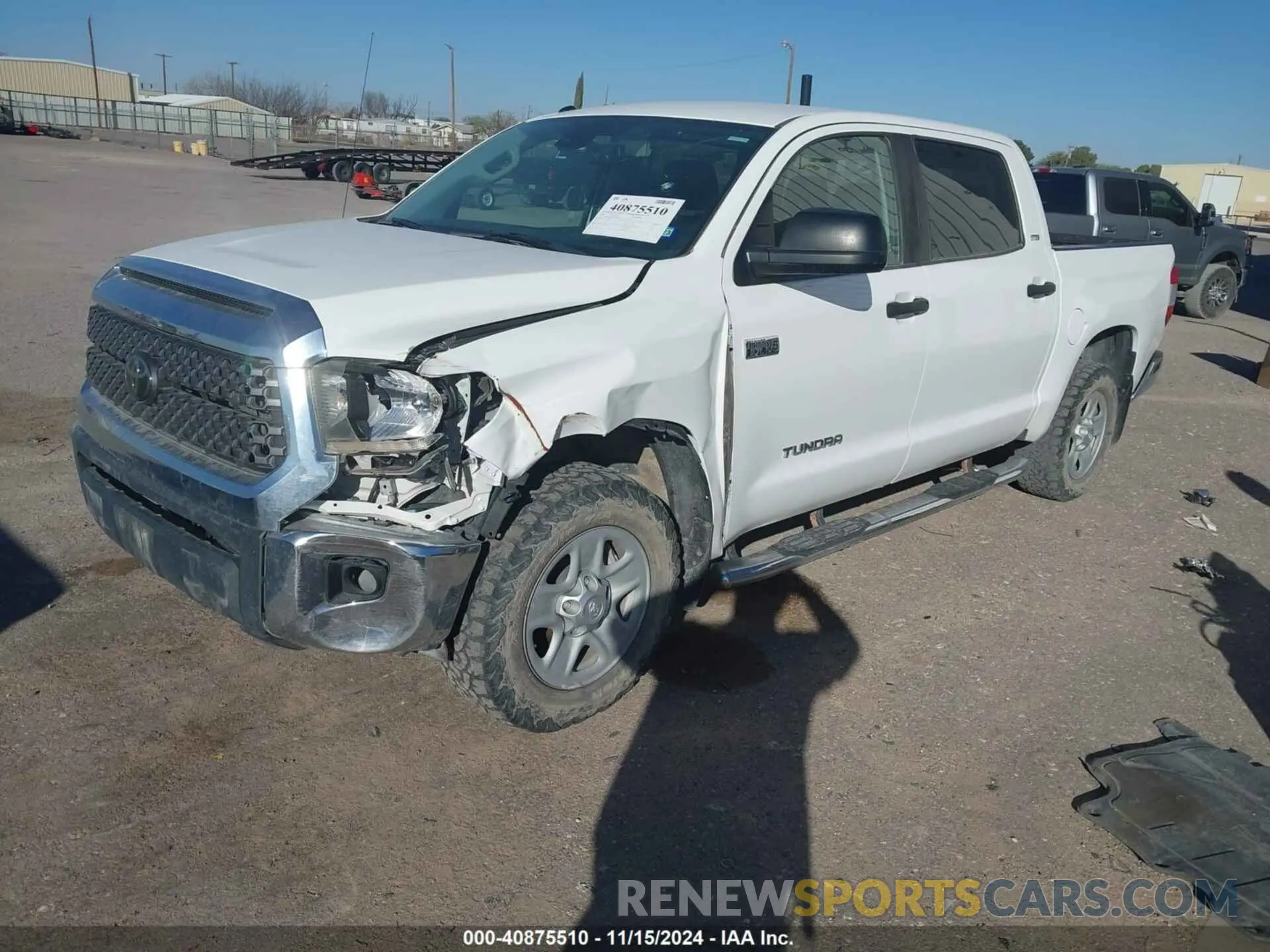2 fotografías del automóvil dañado 5TFDW5F16KX818940 TOYOTA TUNDRA 2019
