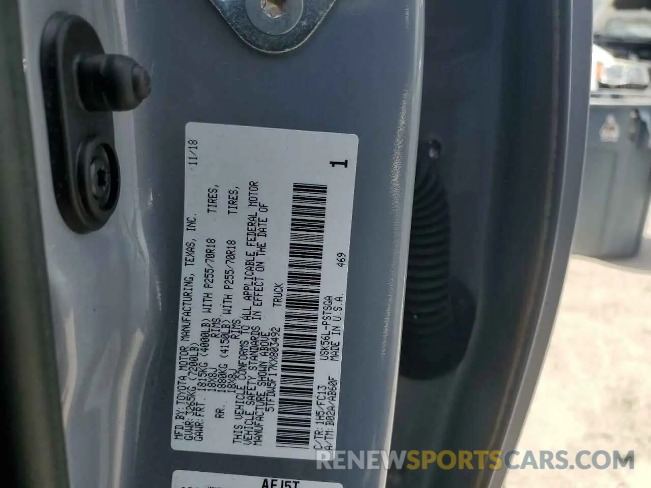 12 fotografías del automóvil dañado 5TFDW5F17KX803492 TOYOTA TUNDRA 2019