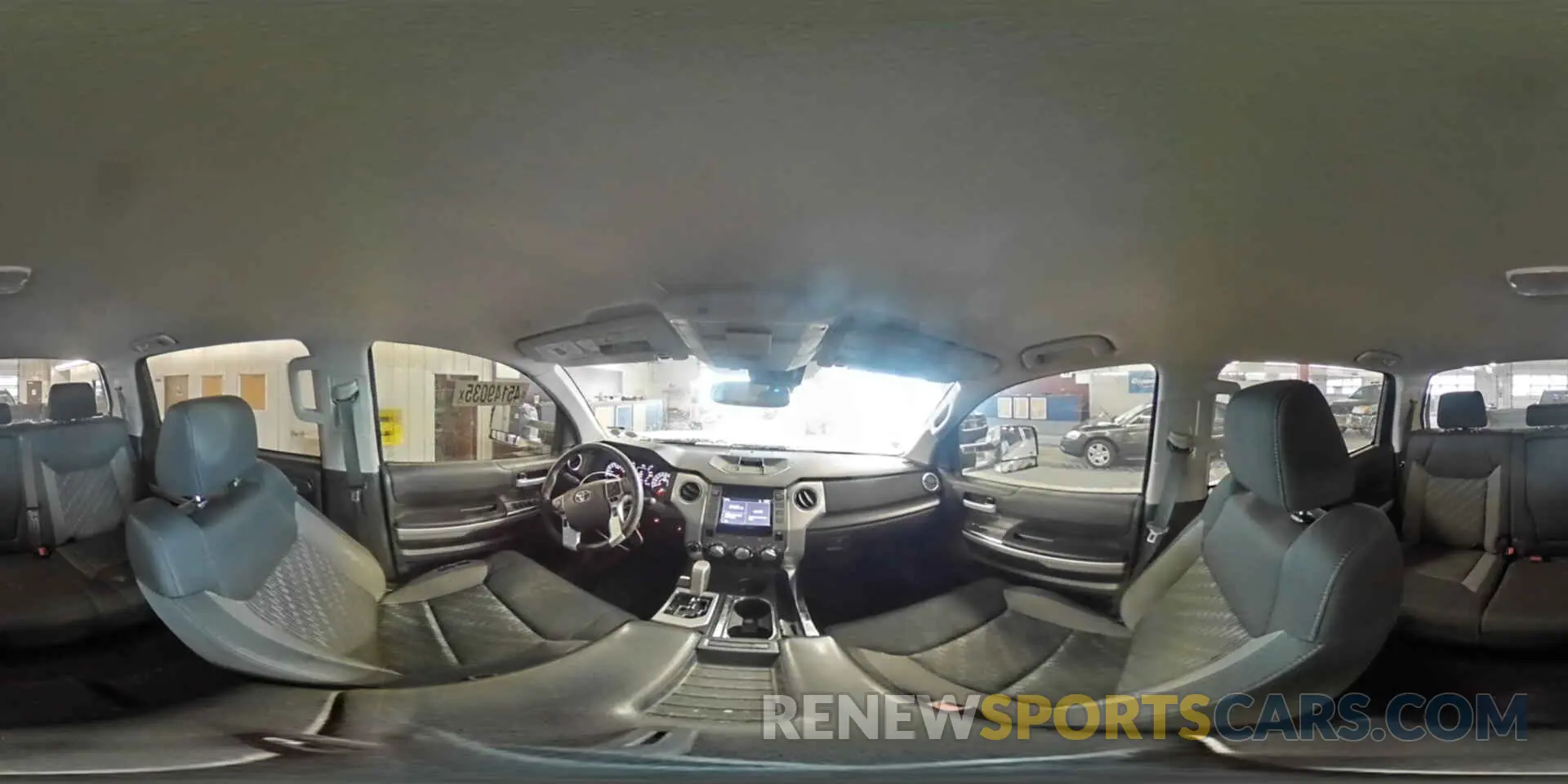 13 fotografías del automóvil dañado 5TFDW5F18KX867153 TOYOTA TUNDRA 2019