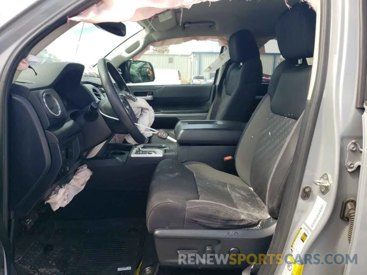 7 fotografías del automóvil dañado 5TFDW5F19KX848269 TOYOTA TUNDRA 2019
