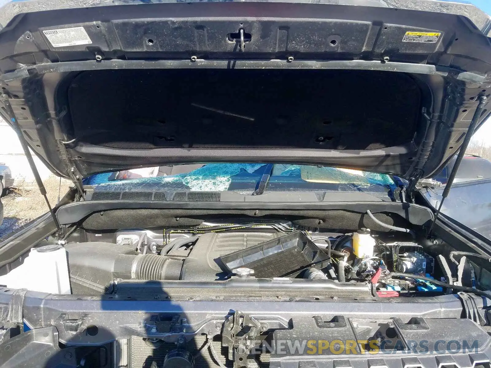 7 fotografías del automóvil dañado 5TFDW5F19KX855948 TOYOTA TUNDRA 2019