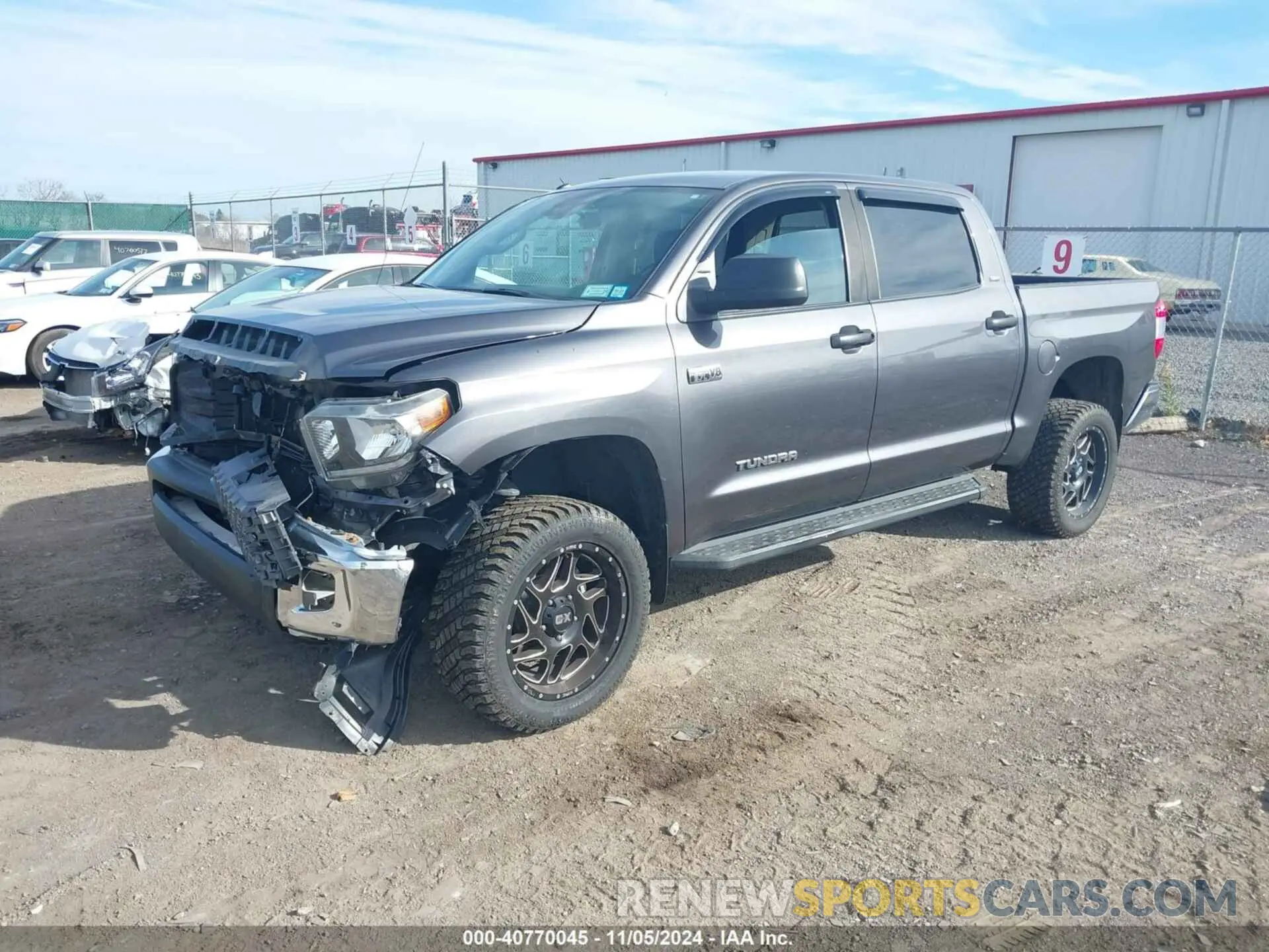 2 fotografías del automóvil dañado 5TFDY5F10KX854732 TOYOTA TUNDRA 2019