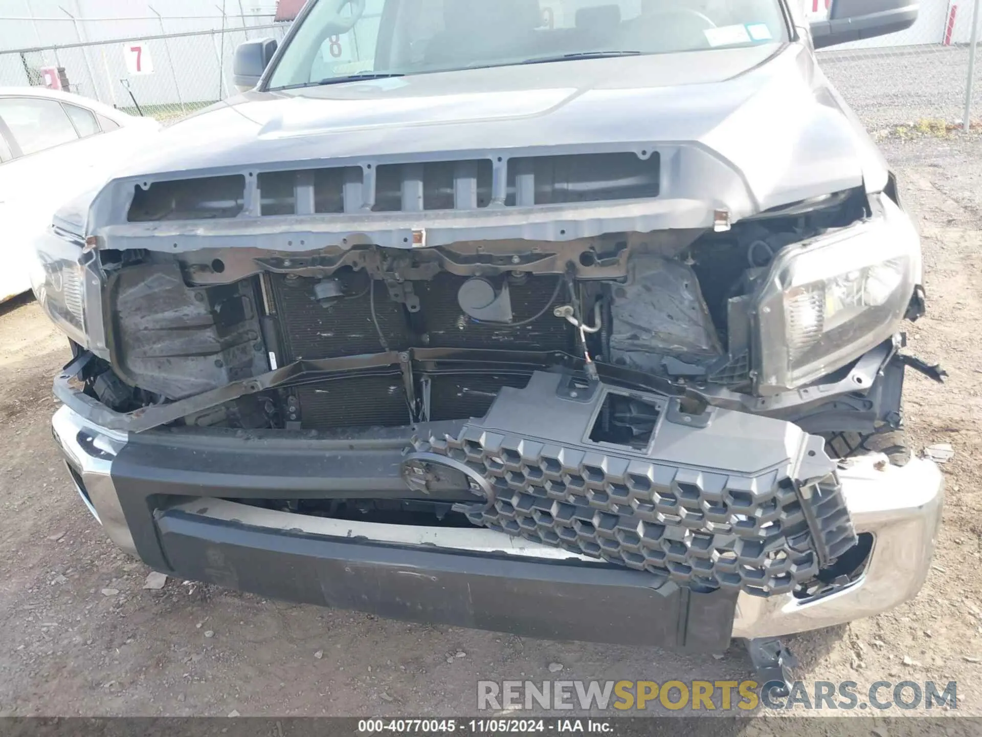 6 fotografías del automóvil dañado 5TFDY5F10KX854732 TOYOTA TUNDRA 2019