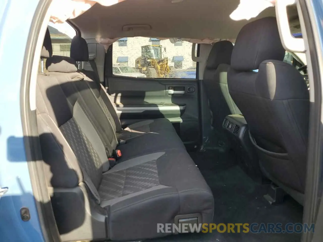 10 fotografías del automóvil dañado 5TFDY5F11KX789017 TOYOTA TUNDRA 2019