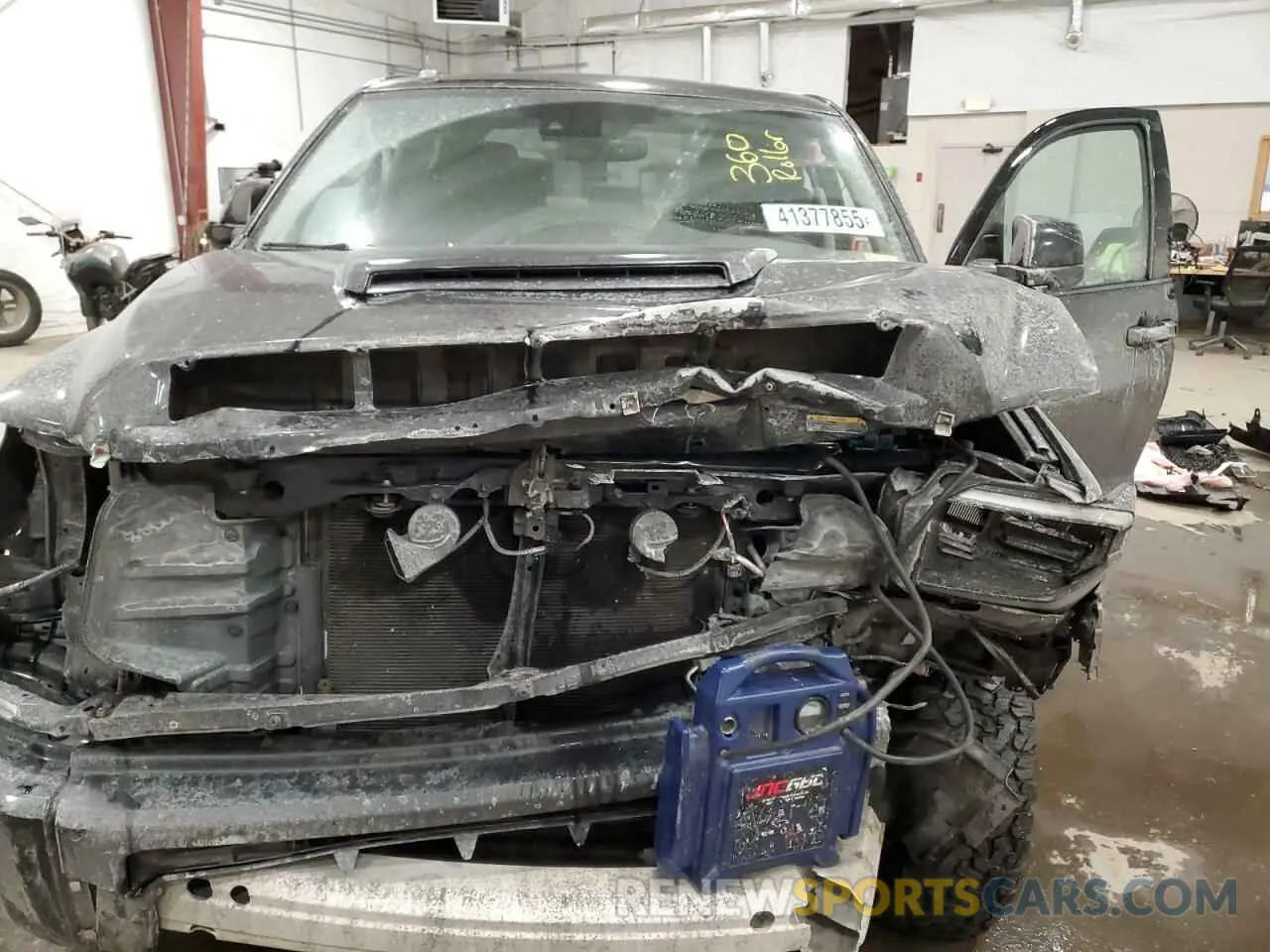 13 fotografías del automóvil dañado 5TFDY5F11KX843335 TOYOTA TUNDRA 2019